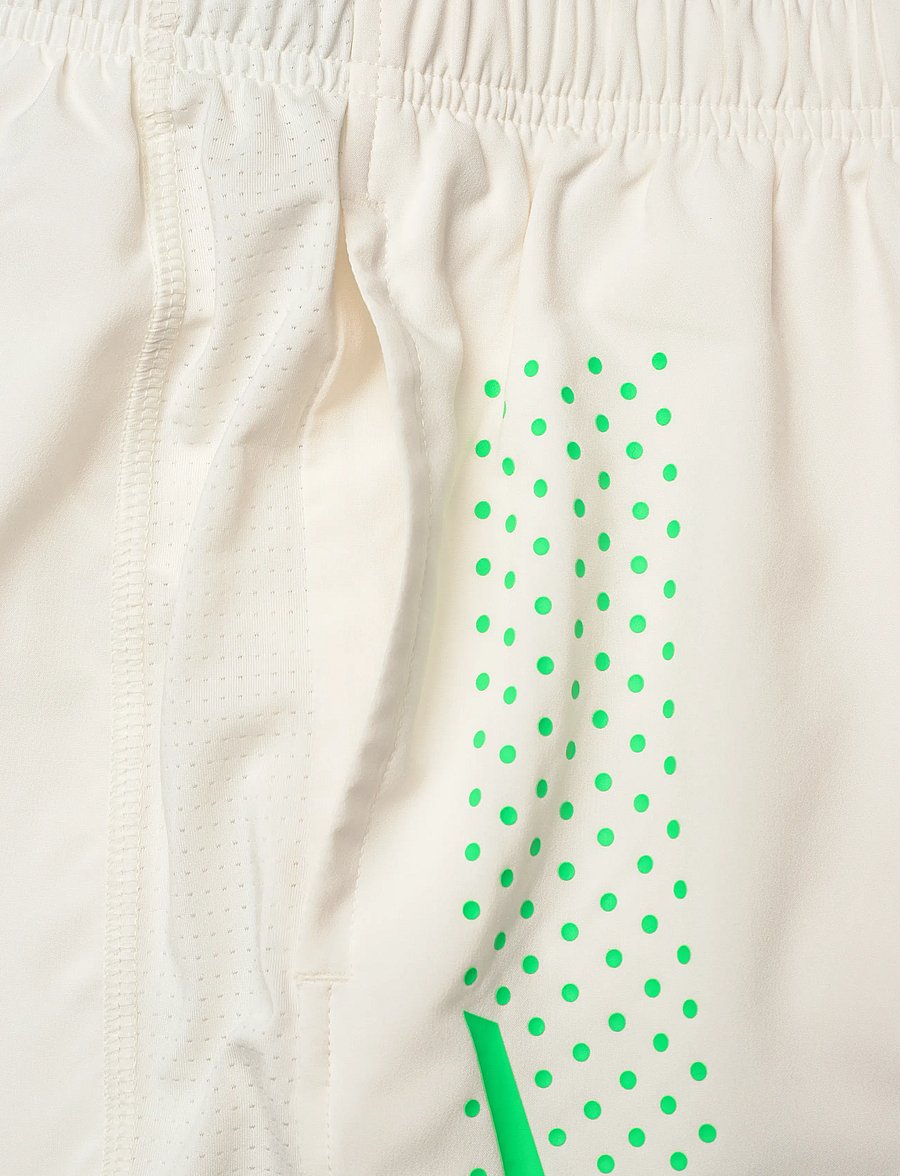 Asics - ICON 7IN SHORT - løbeshorts - cream/vital green - 2