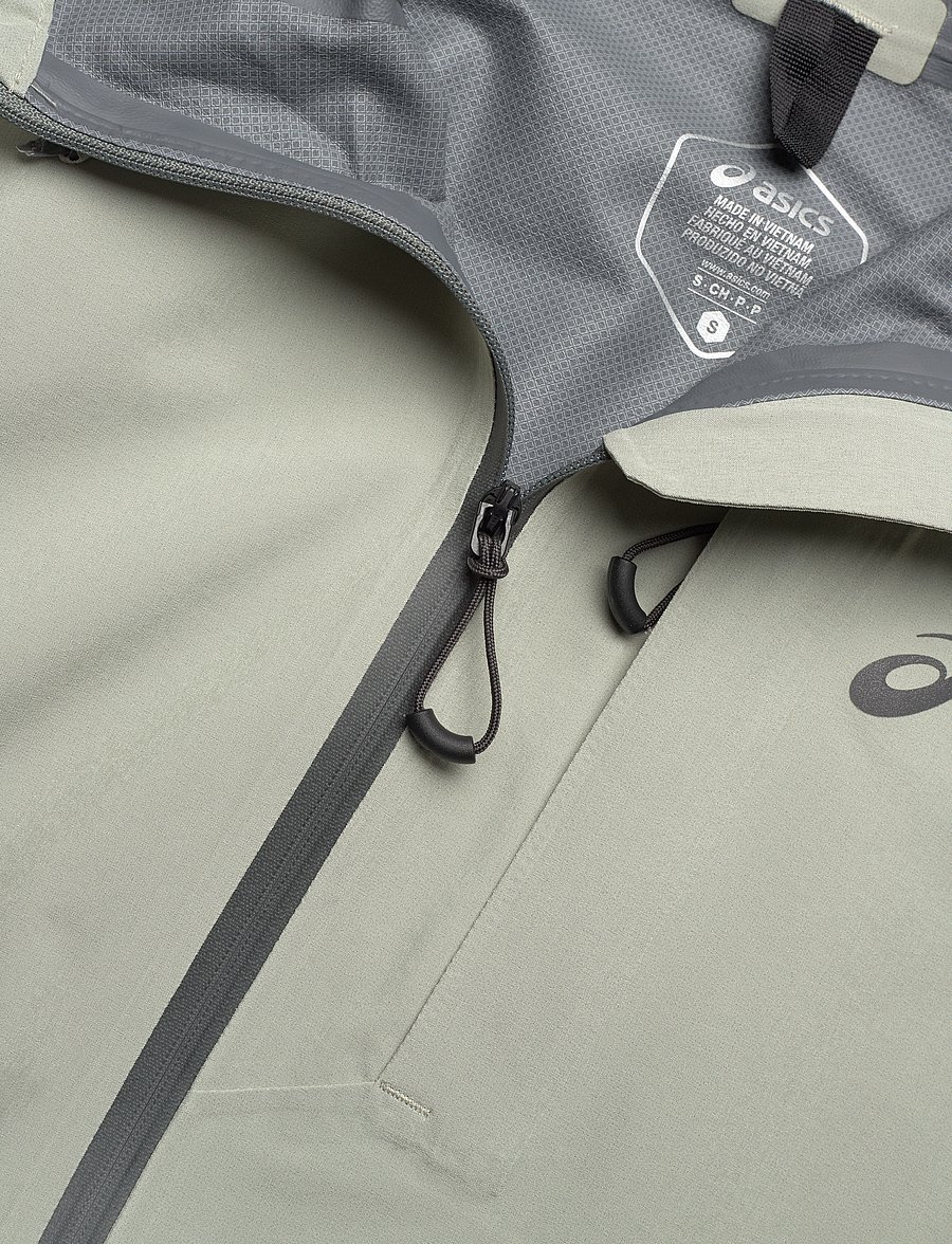 Asics - ACCELERATE WATERPROOF 2.0 JACKET - olive grey - 2
