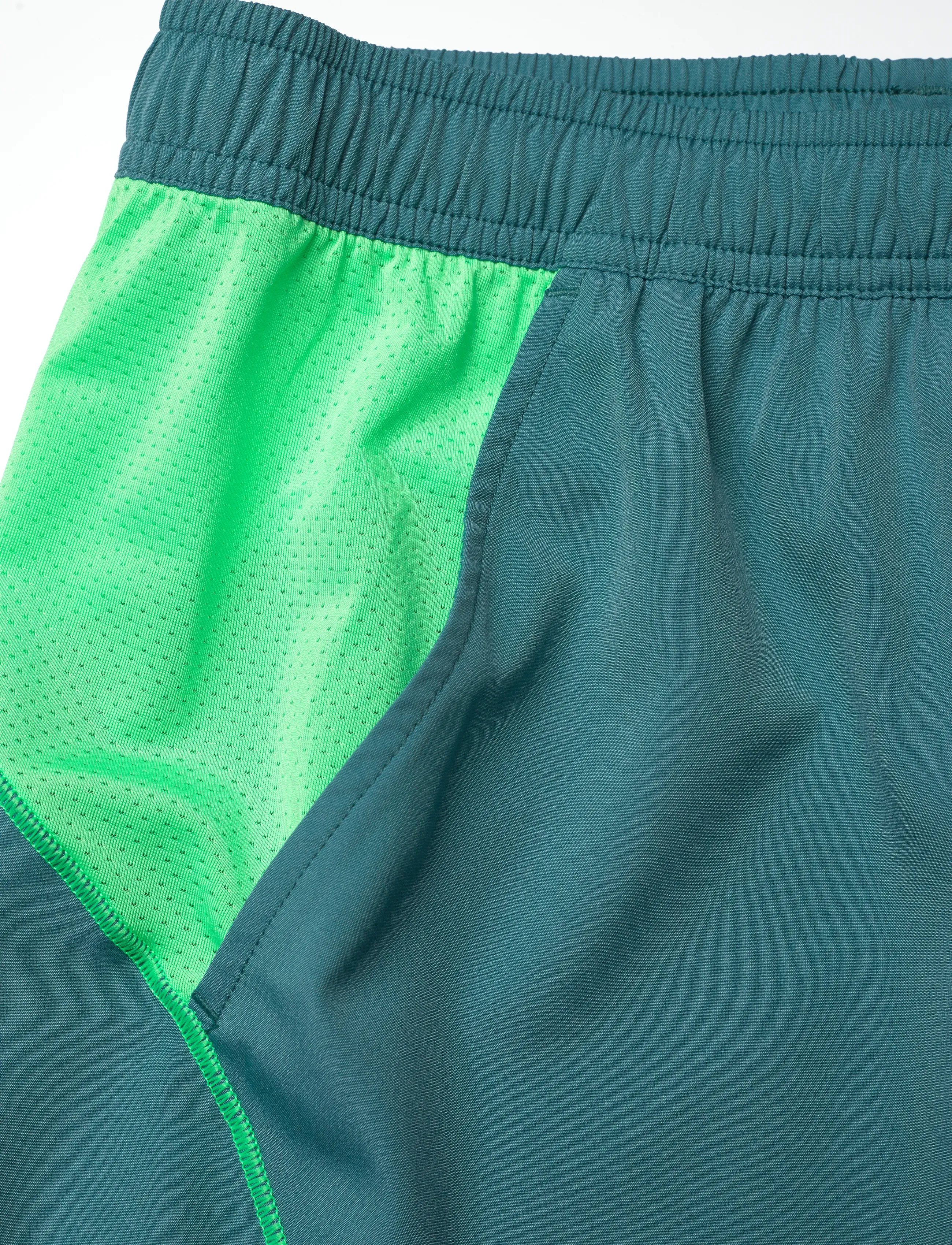 Asics - PADEL COURT 7IN SHORT - trainingsshorts - misty pine/vital green - 2