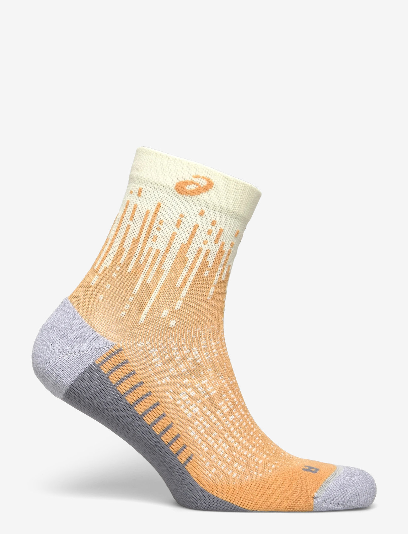 Asics - PERFORMANCE RUN SOCK QUARTER - clothes - oyster white/sandstorm - 1