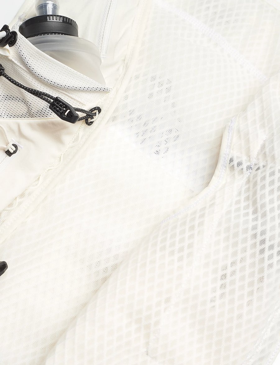 Asics - FUJITRAIL VEST - laufausrüstung - cream - 3