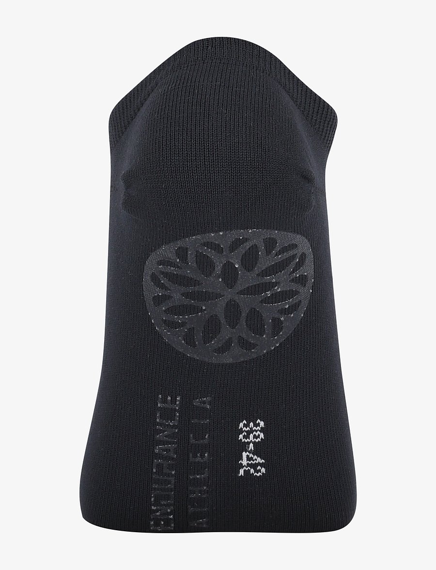 Athlecia - Tium Yoga Socks Low Cut - skarpetki do jogi - black - 2