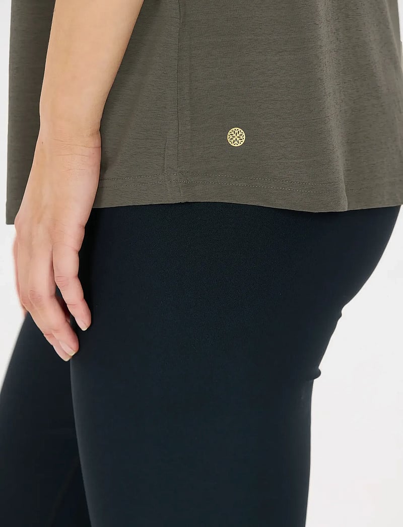 Athlecia - Lizzy W Slub S/S Tee - t-särgid - gunmetal - 3