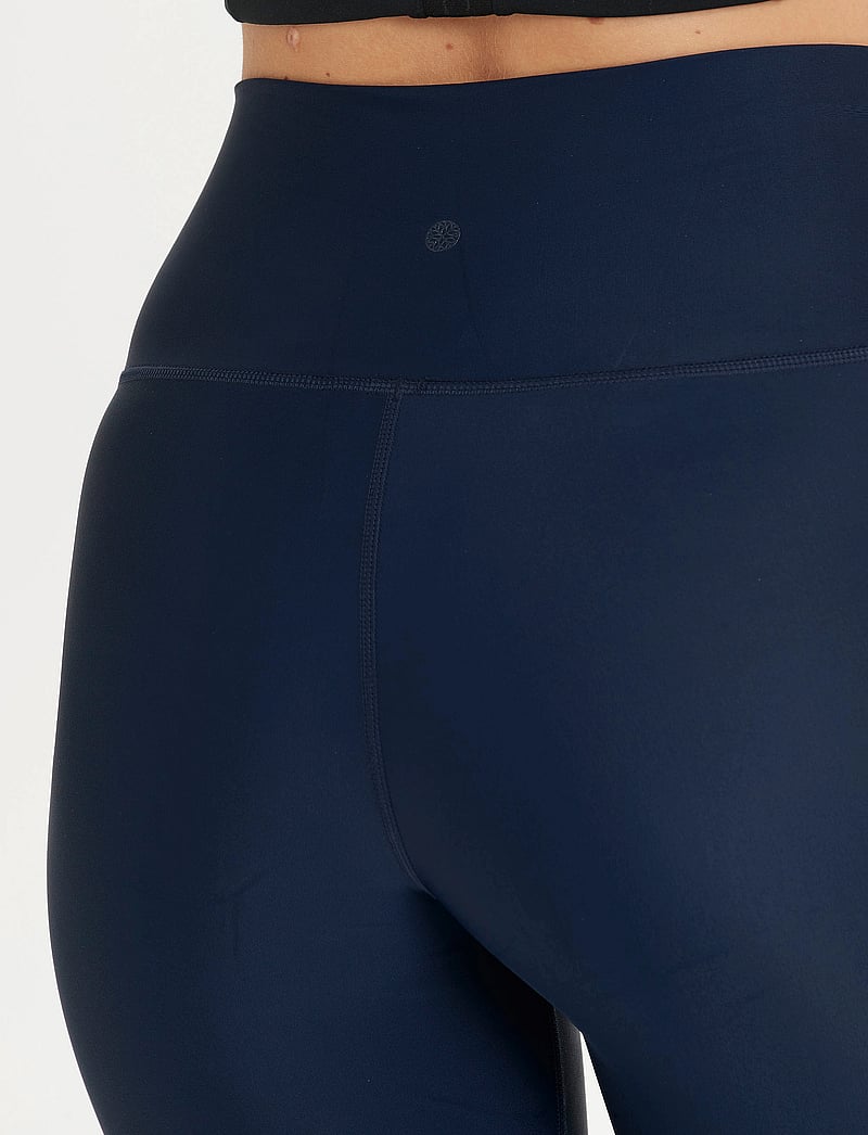 High shine tights online