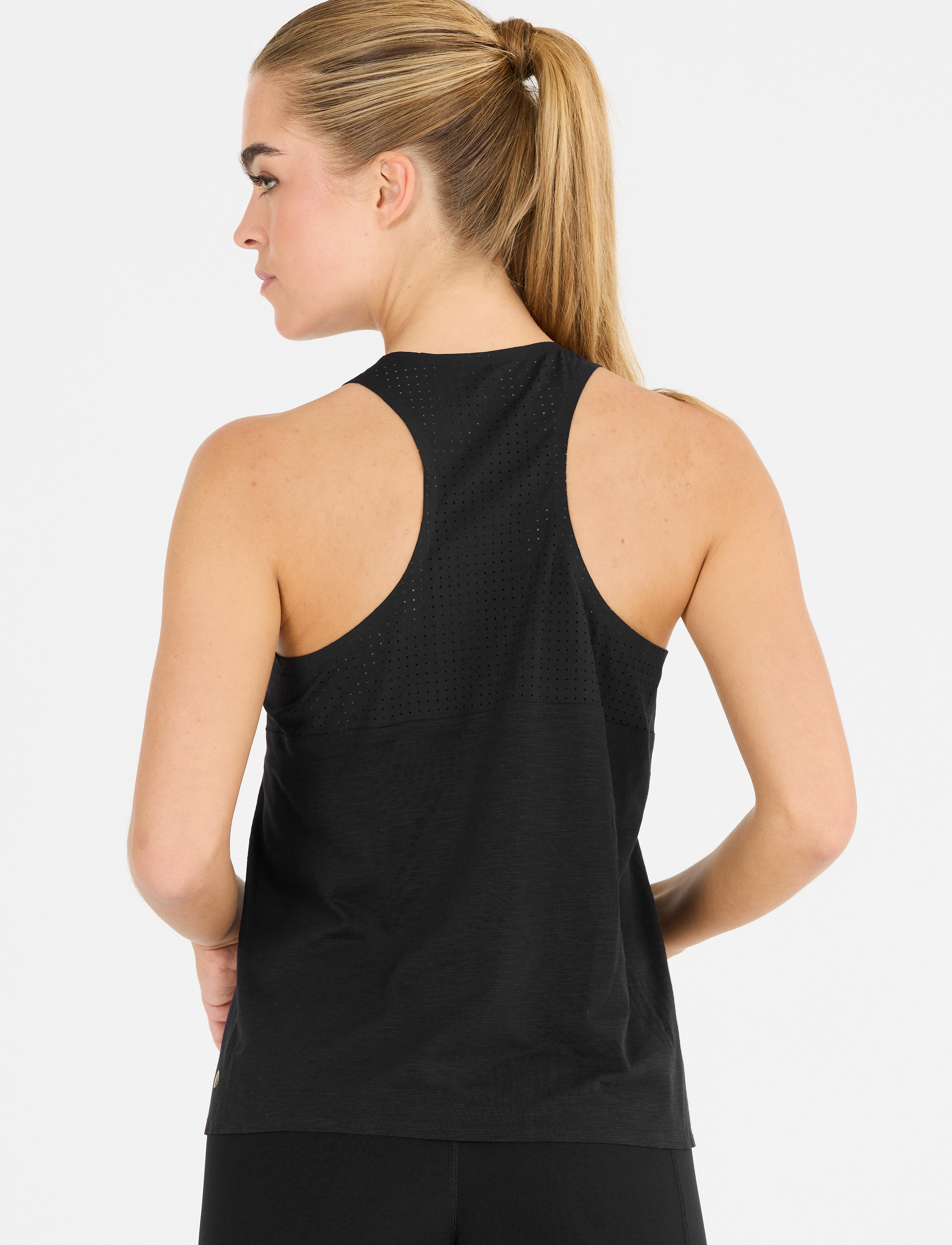 Athlecia - Dakia W Top With Lasercut Mesh - black - 5