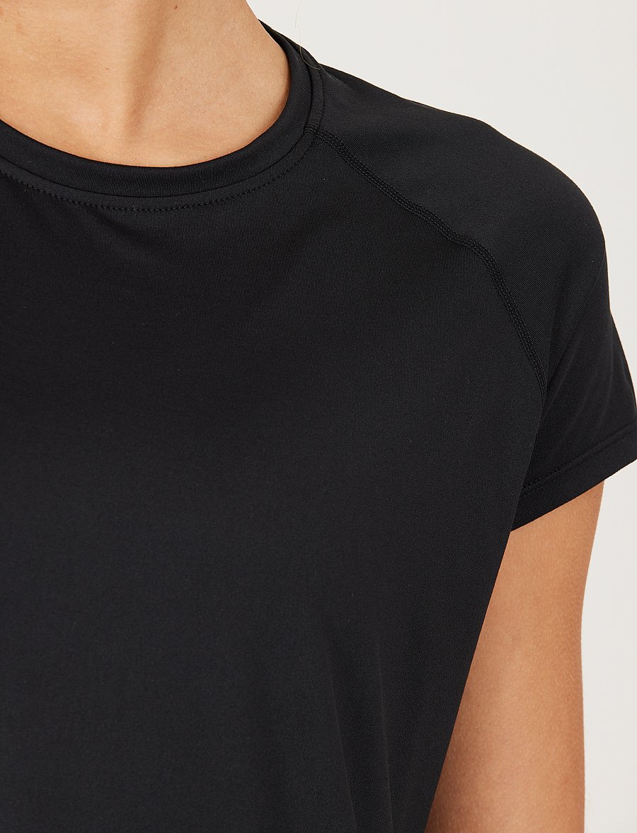 Athlecia - Gaina V2 W S/S Tee - t-shirts - black - 5