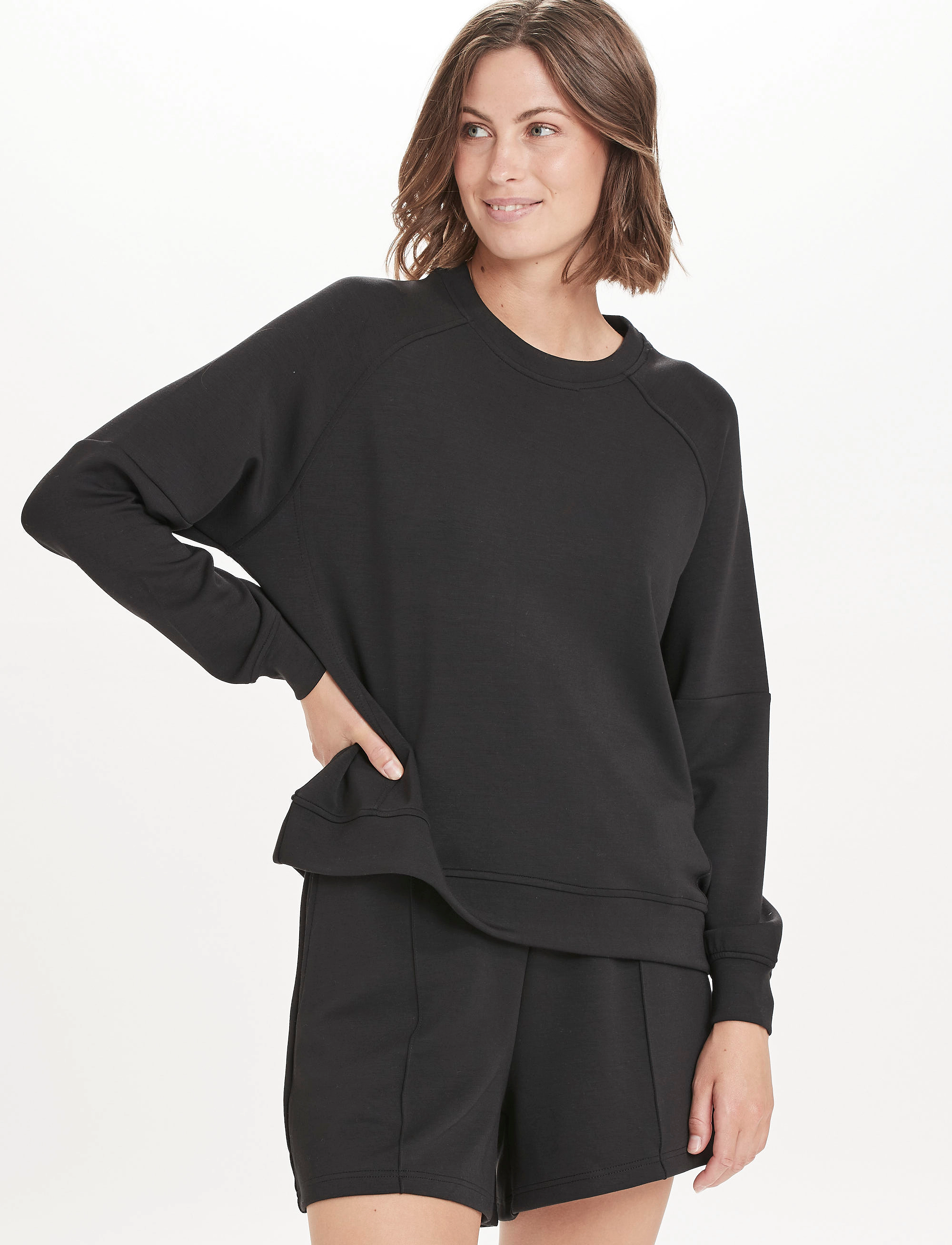 Athlecia - Jacey W Crew Neck - sweatshirts - black - 4