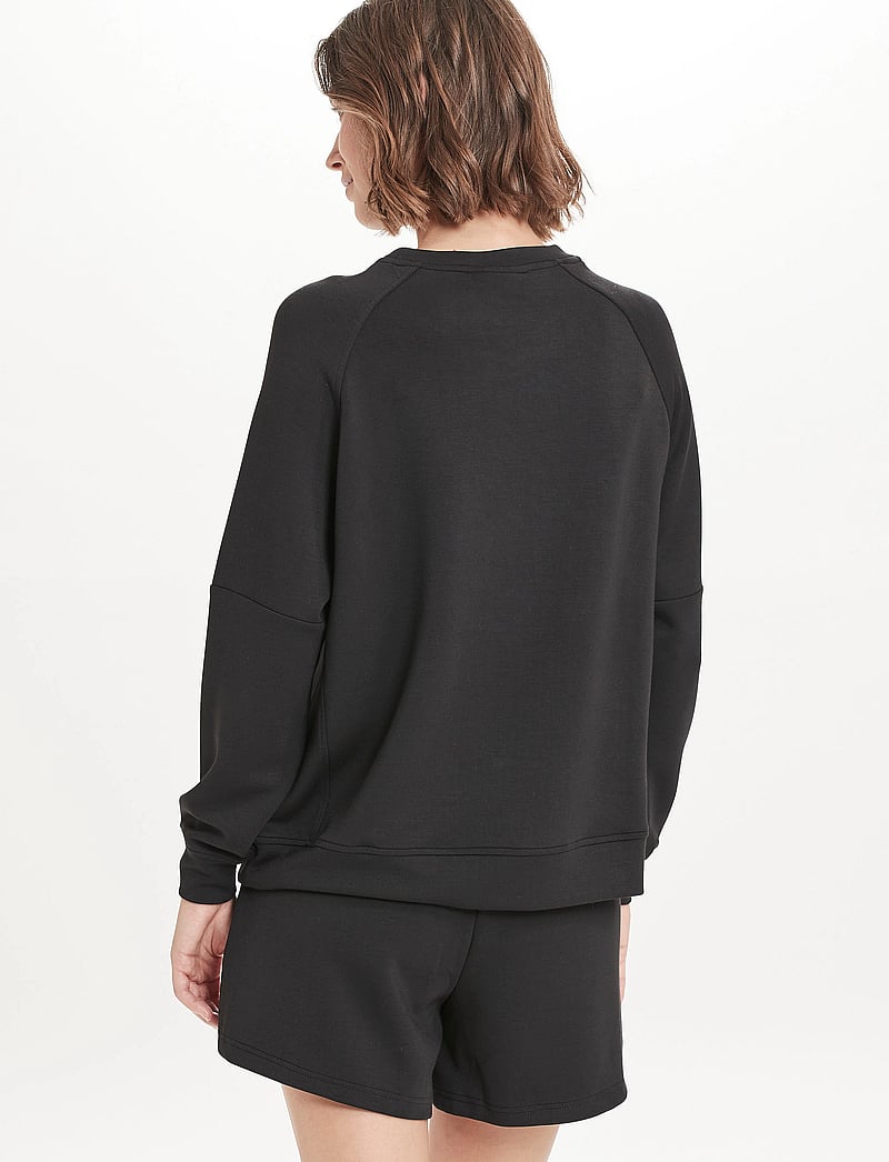 Athlecia - Jacey W Crew Neck - sweatshirts - black - 5