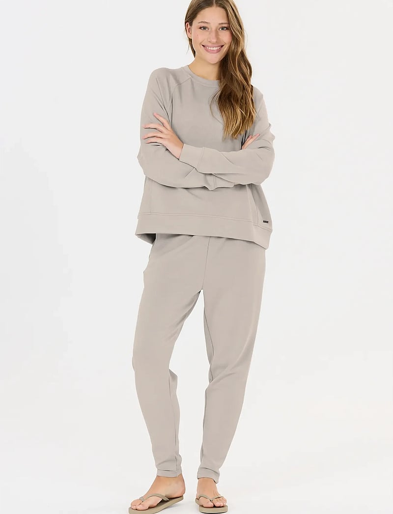 Athlecia - Jacey W Crew Neck - sweatshirts - dove - 4