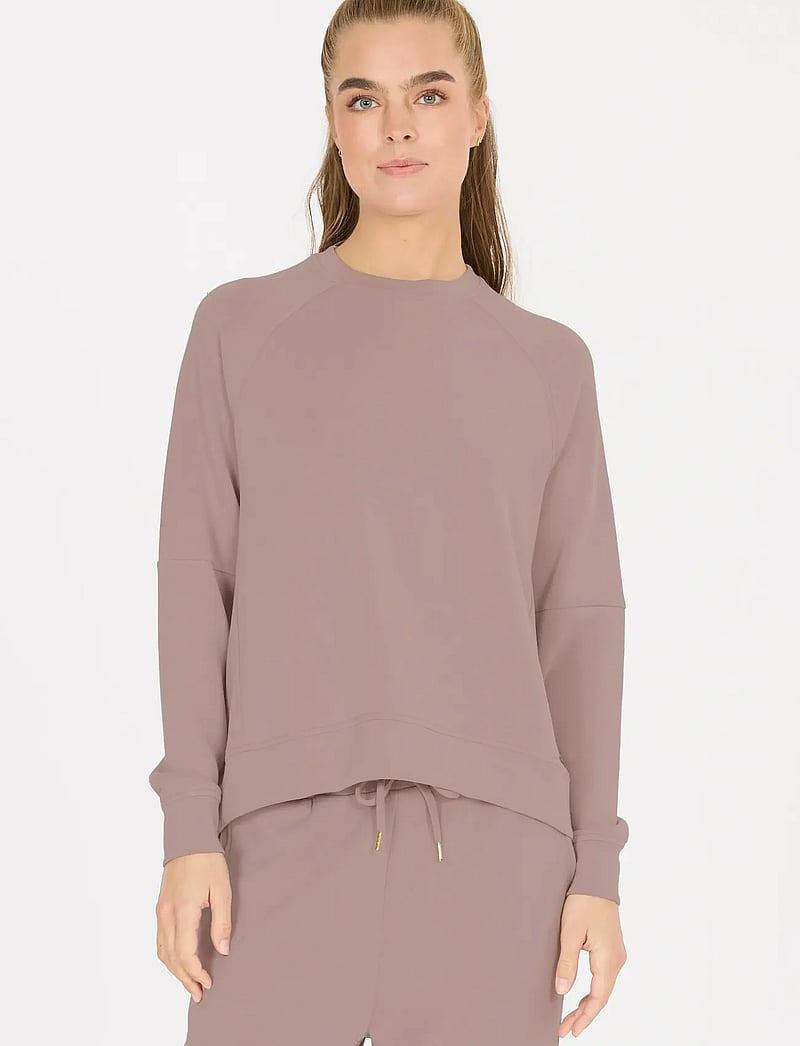 Athlecia - Jacey W Crew Neck - sweatshirts - sphinxsand - 4