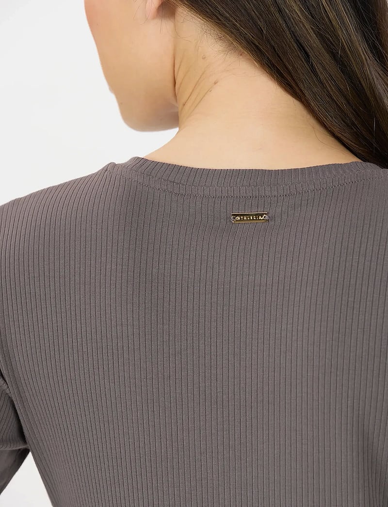 Athlecia - Lankae W L/S Tee - långärmade tröjor - plum kitten - 3