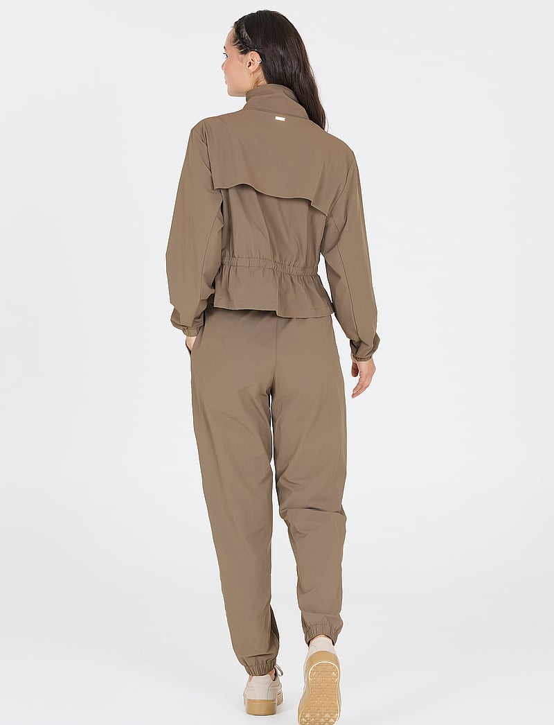 Athlecia - Hero V2 W Jacket - falcon - 5