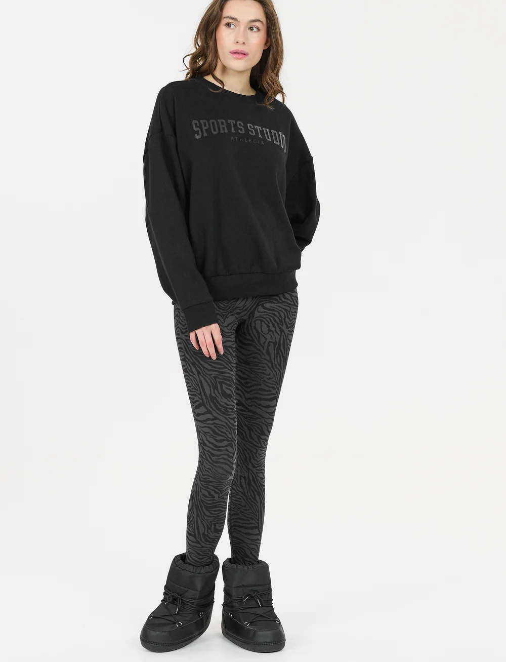 Athlecia - Giannis W Crew Neck - dressipluusid - black - 2