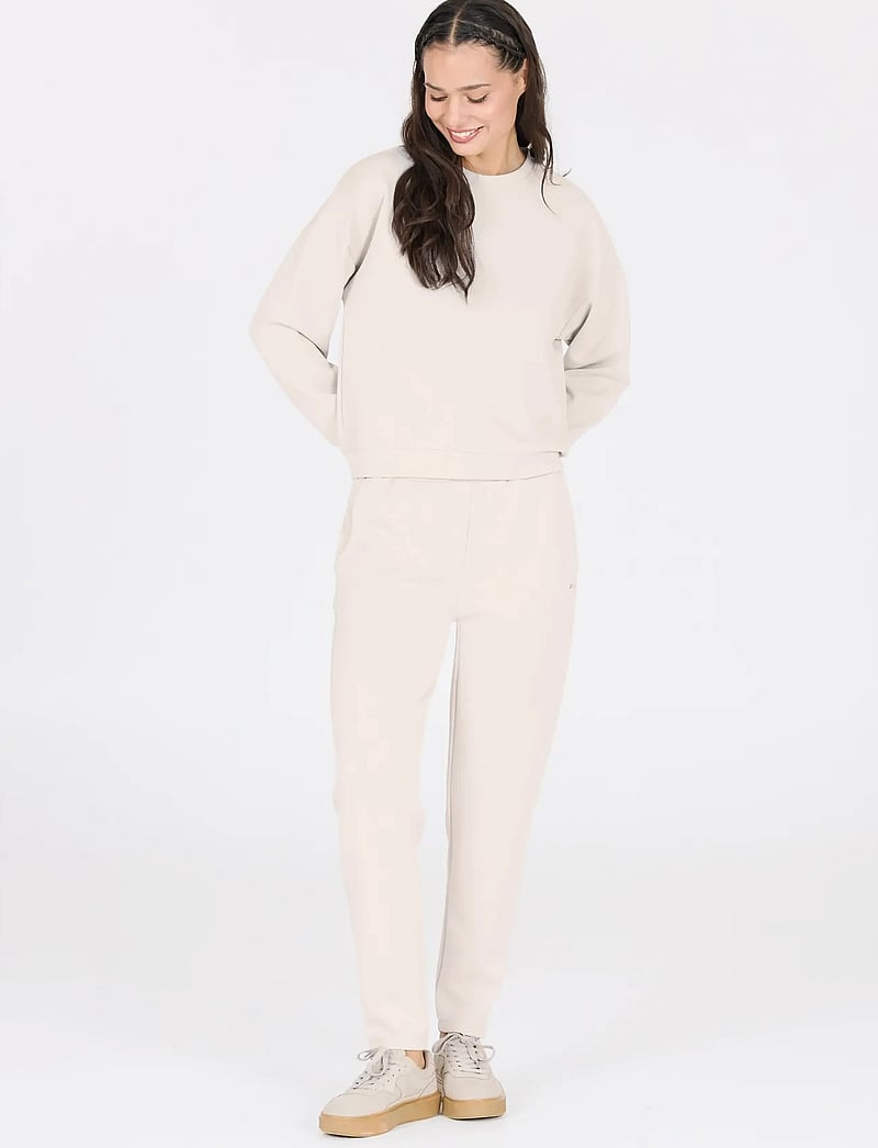 Athlecia - Jillnana W Crew Neck - dressipluusid - lunar rock - 0