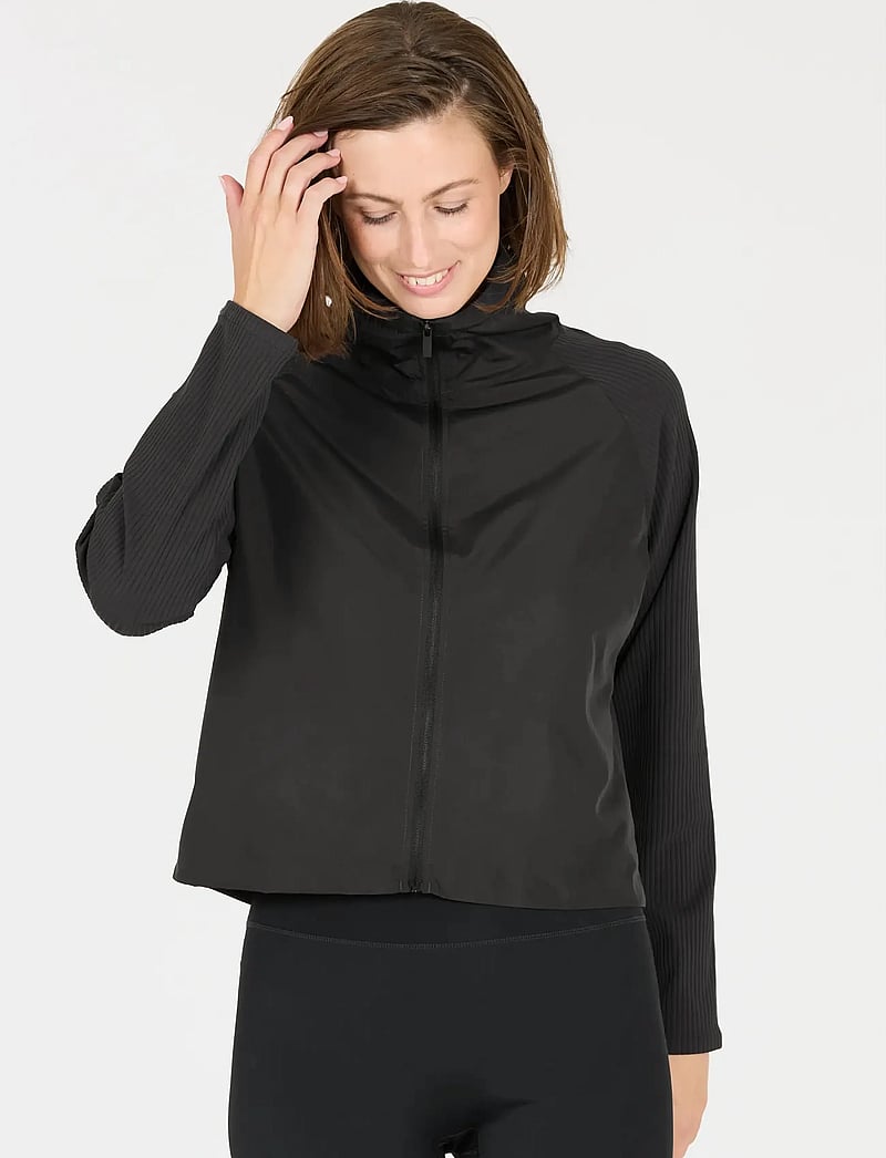 Athlecia - Aiana W Jacket - sportjacken - black - 5