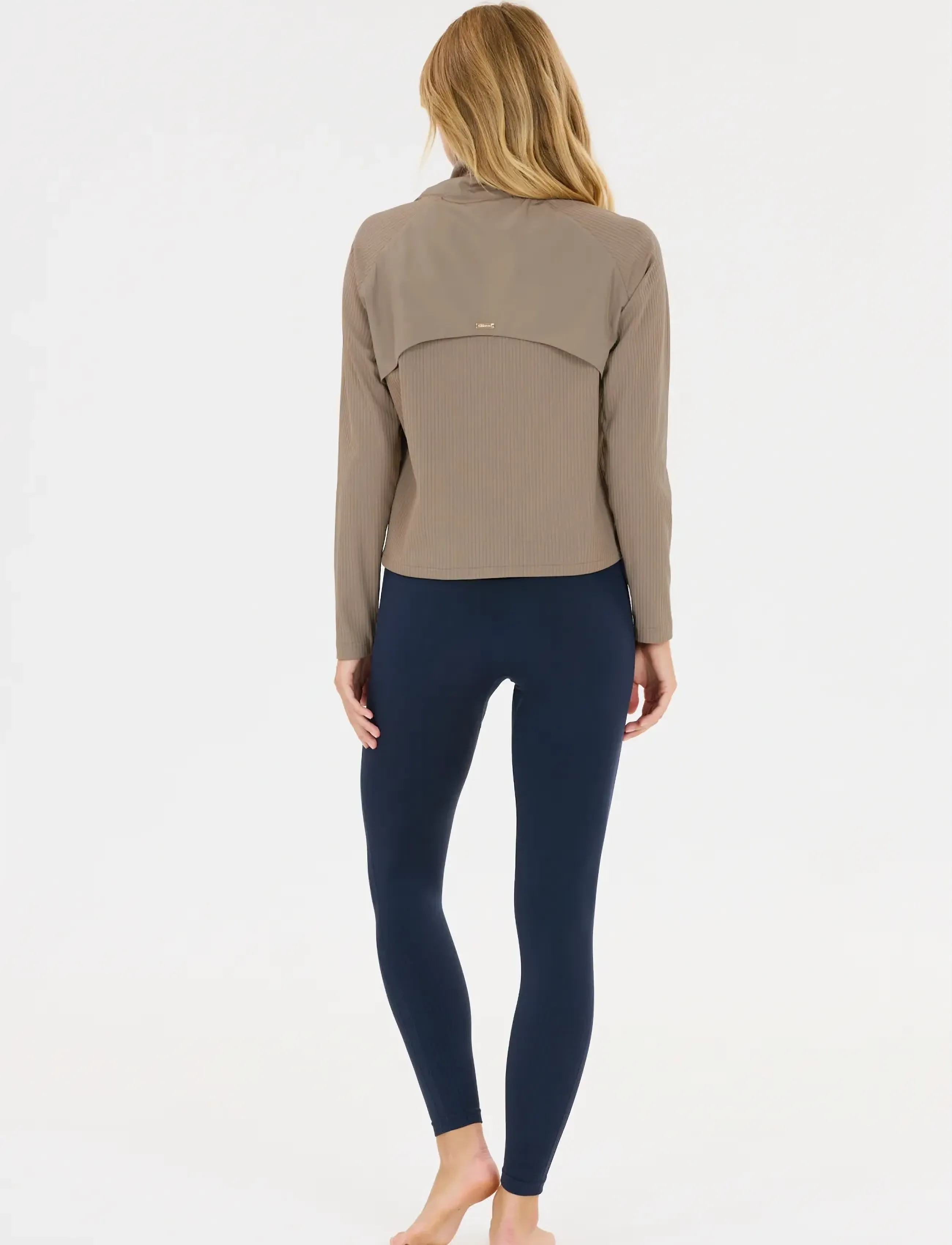 Athlecia - Aiana W Jacket - freizeitjacken - greige - 5