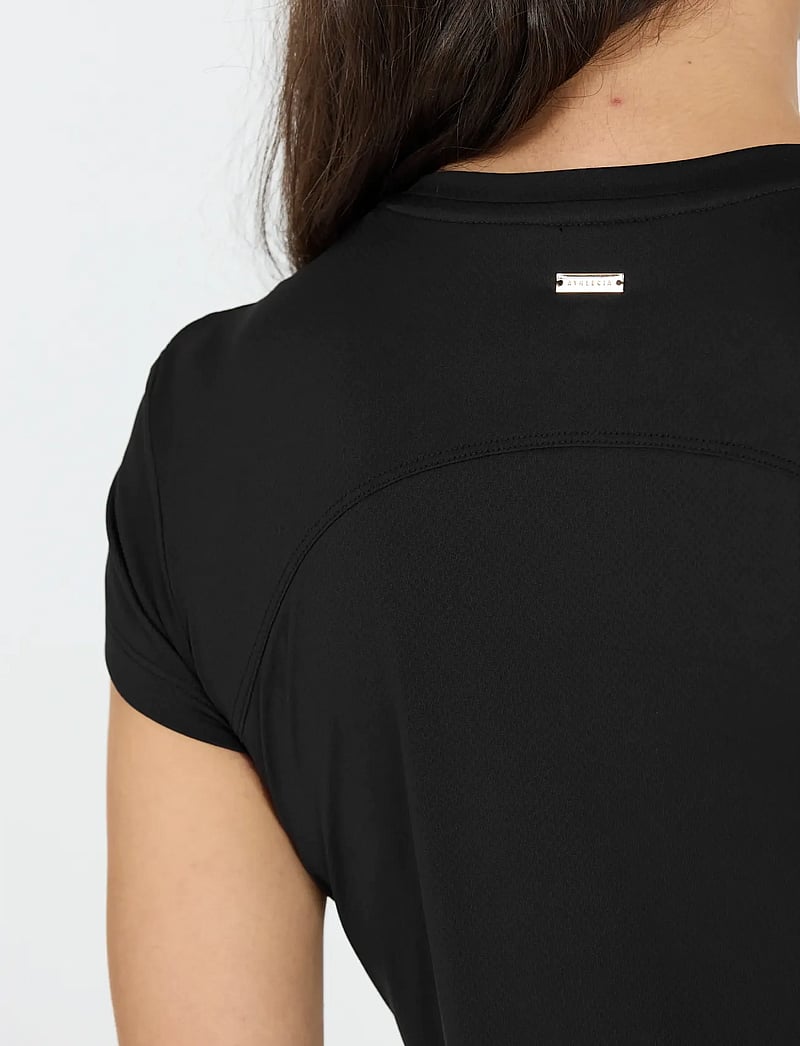 Athlecia - Doja W S/S Tee - alussärgid ja t-särgid - black - 3