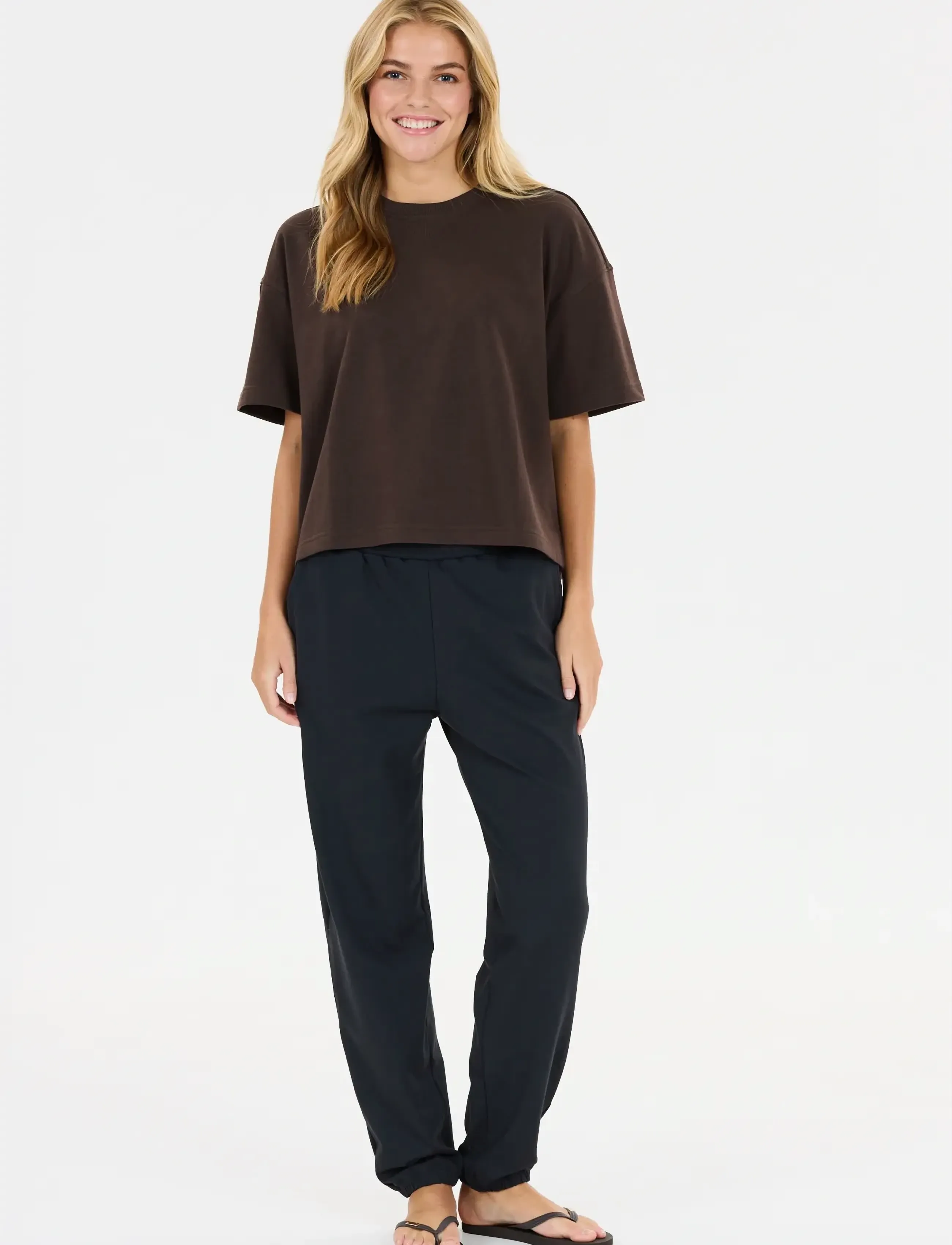 Athlecia - Crecy W S/S Tee - t-shirts - chocolate torte - 4