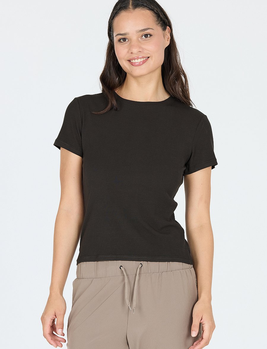 Athlecia - Tinashe W Rib S/S Tee - alussärgid ja t-särgid - black - 4