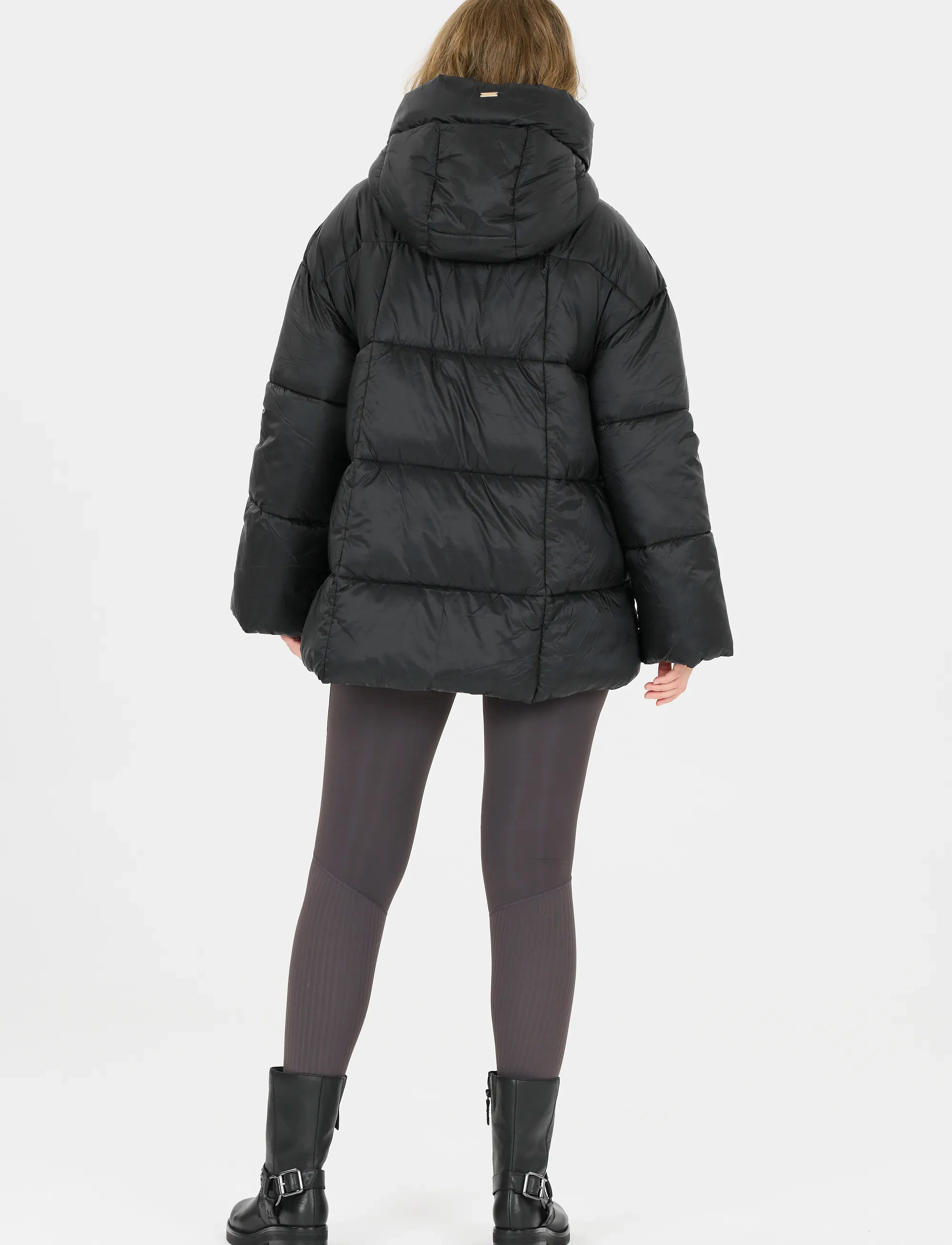 Shaja W Short Puffer 7