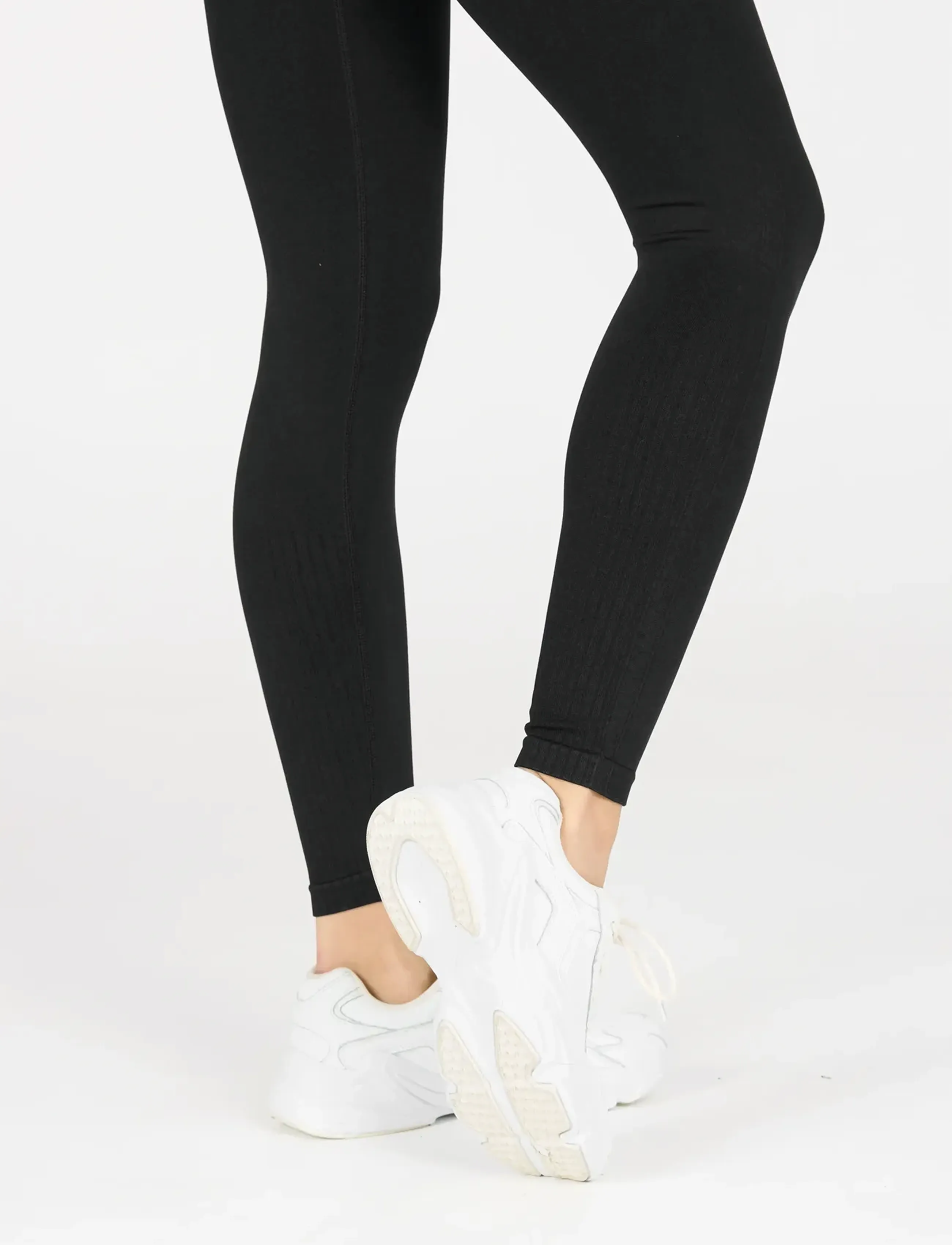 Athlecia - Nagar V2 W Seamless Tights - treningstights - black - 4