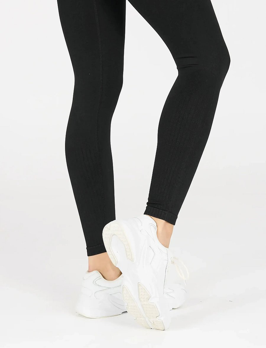 Athlecia - Nagar V2 W Seamless Tights - treningstights - black - 4