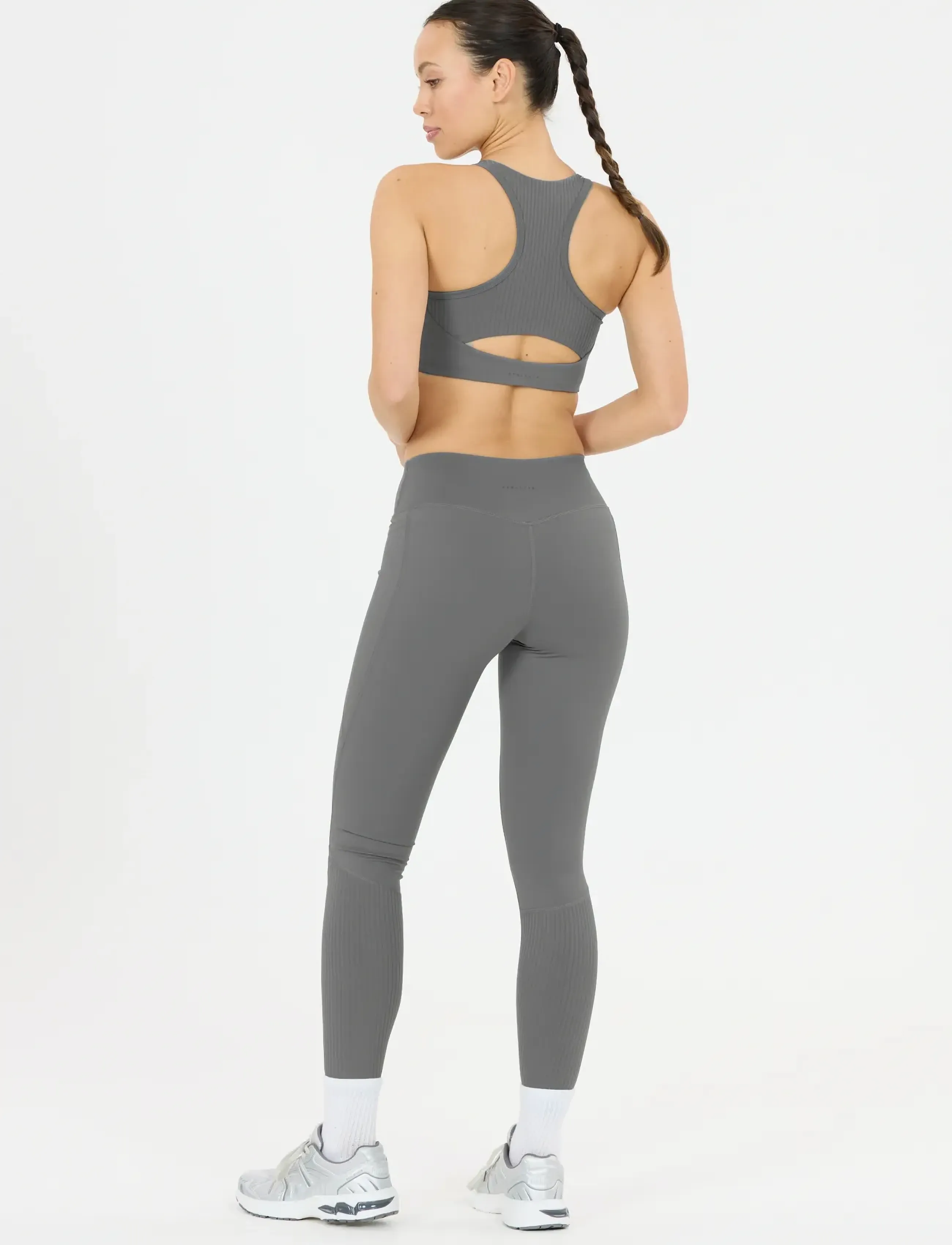 Athlecia - Aliya W Sports Bra - poppy seed - 5
