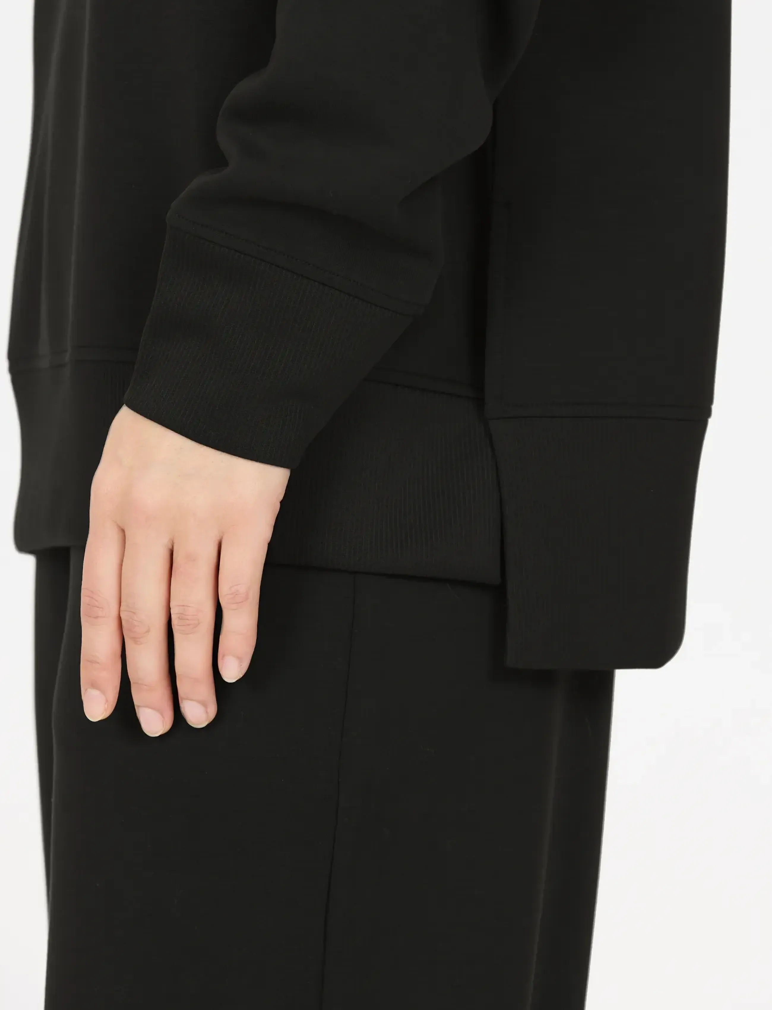 Yunes W Turtle Neck 2