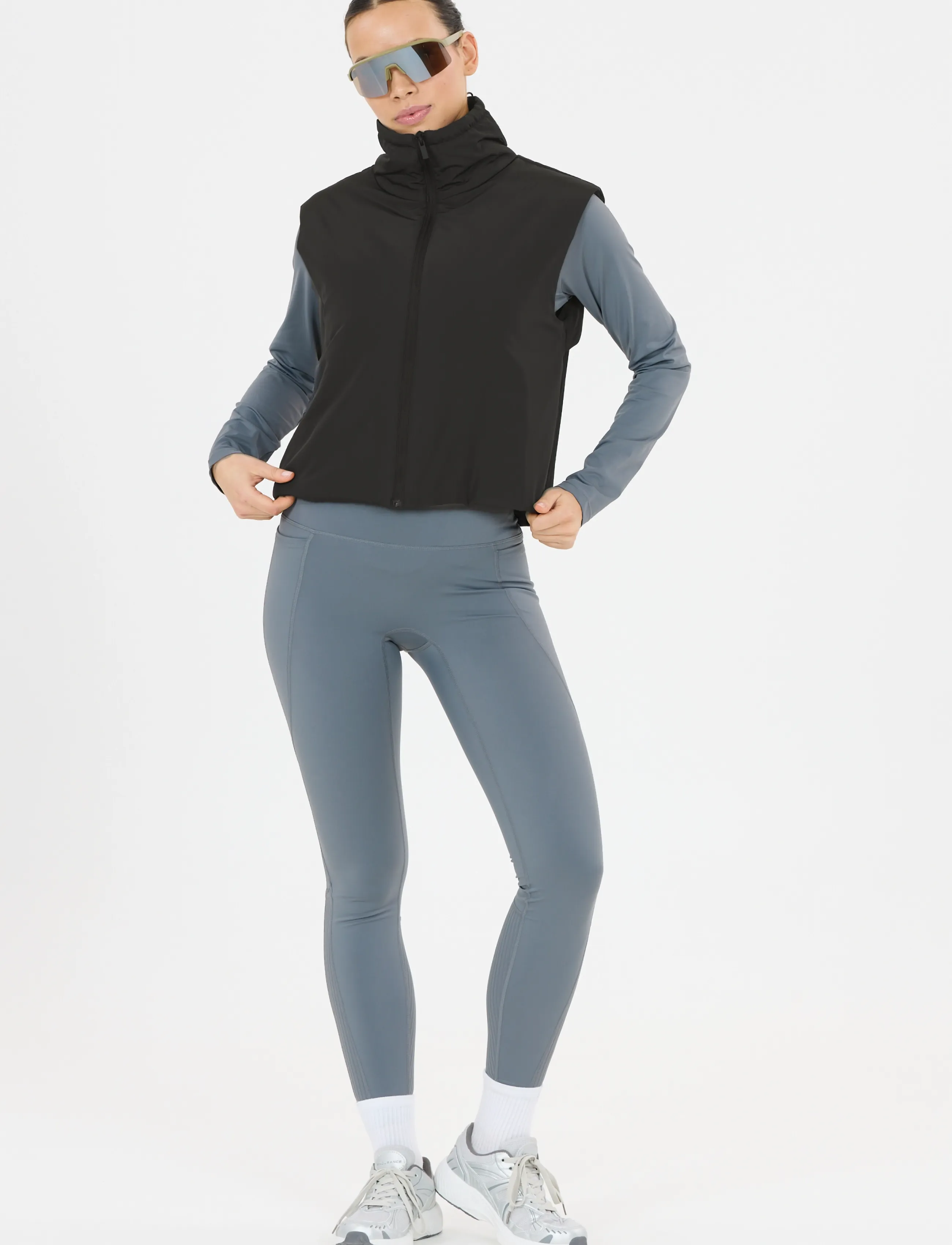 Athlecia - Ayanda V2 W Vest - outdoor - black - 4