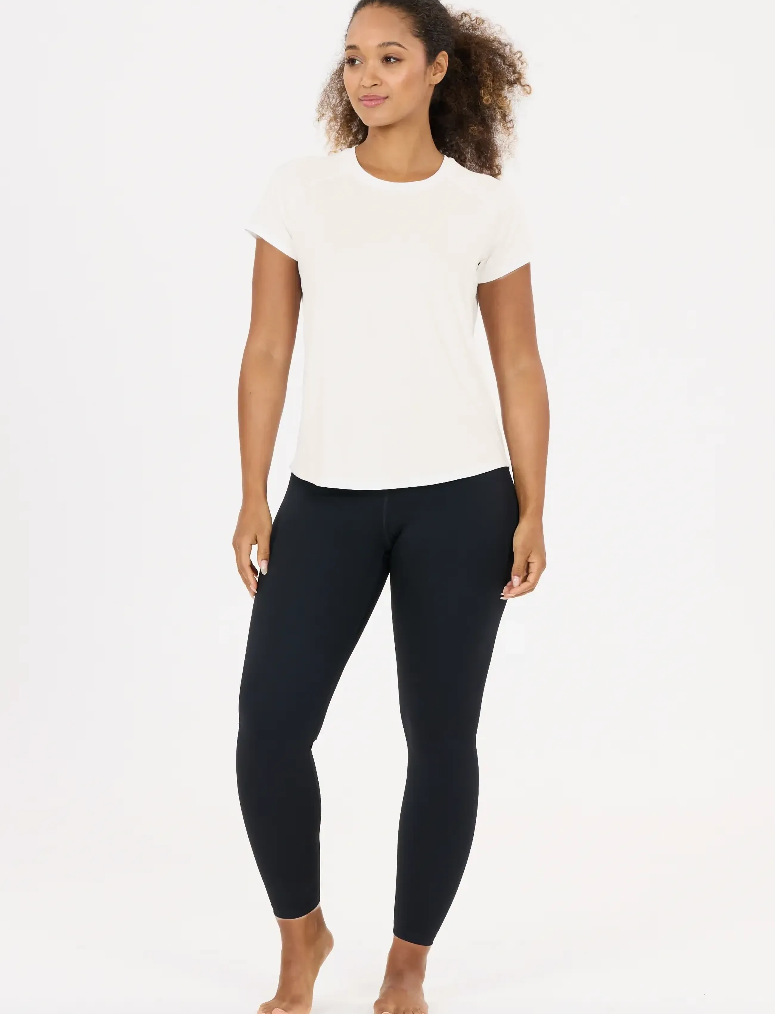 Athlecia - Gaina V3 W SS Tee - t-shirts - white - 2