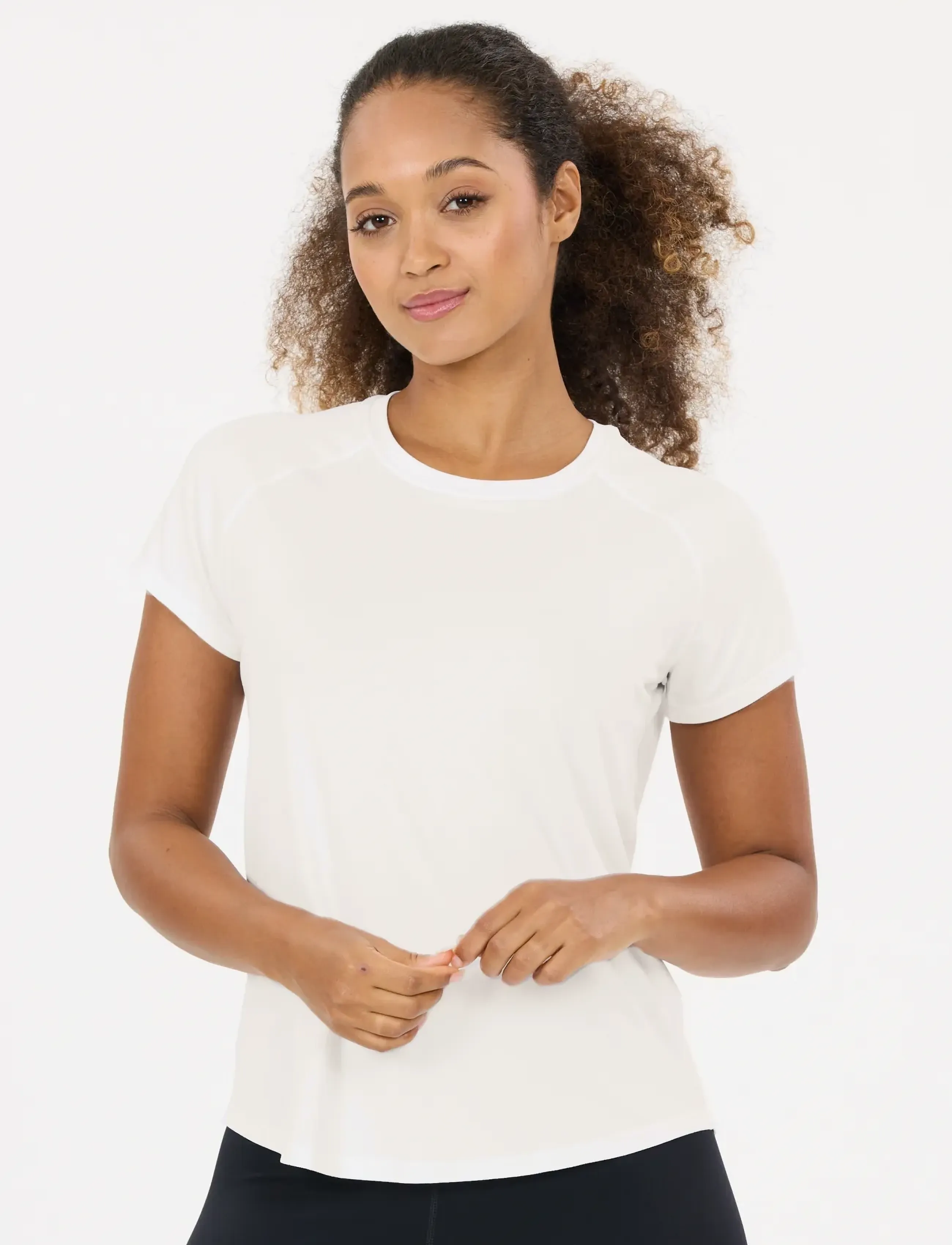 Athlecia - Gaina V3 W SS Tee - t-shirts - white - 4
