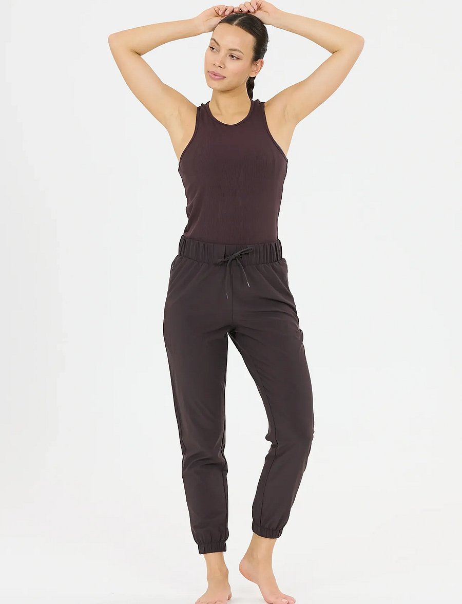 Athlecia - Austberg V2 W Training Pants - träningsbyxor - chocolate torte - 4