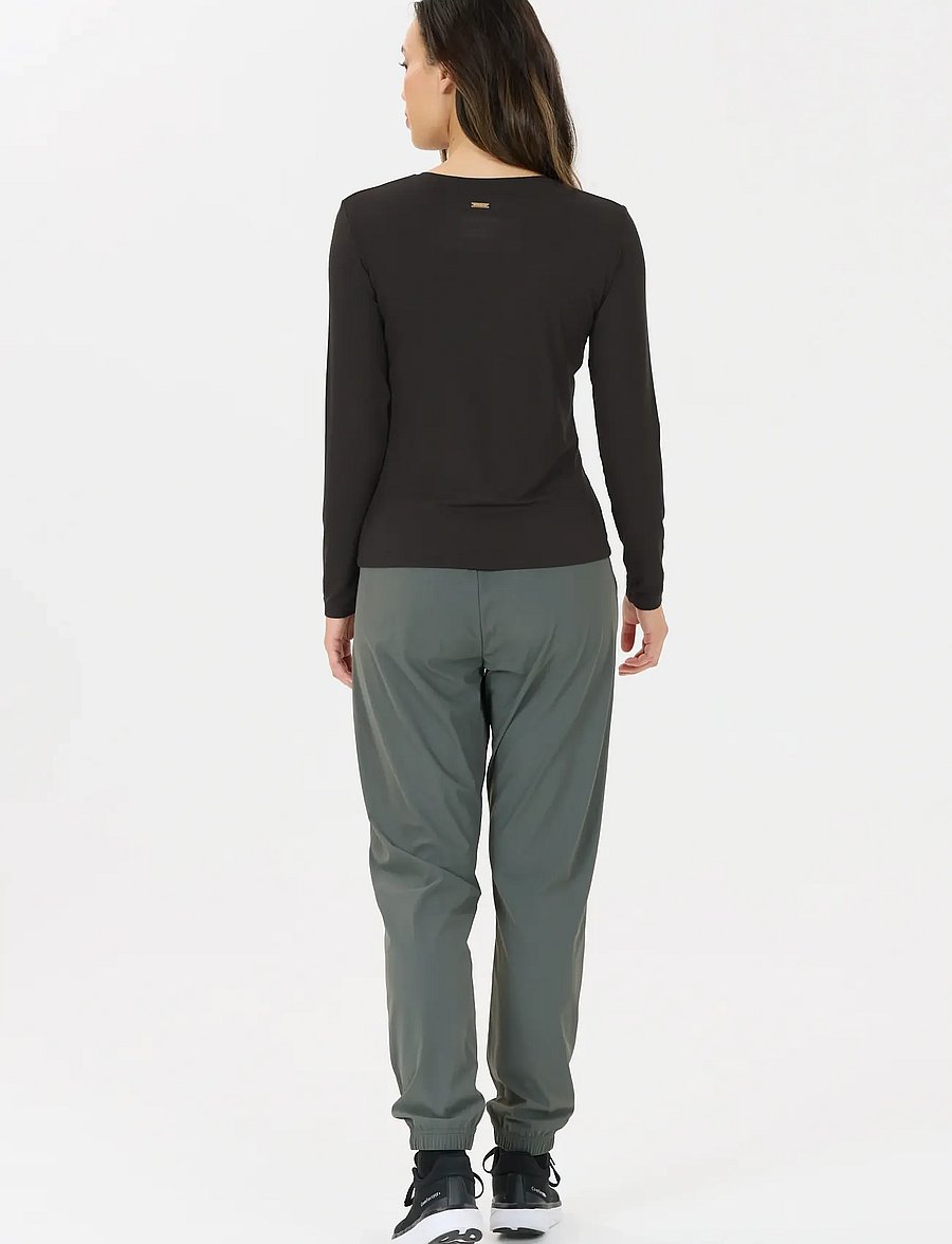 Athlecia - Tinashe V2 W Rib LS Tee - langarmshirts - black - 3