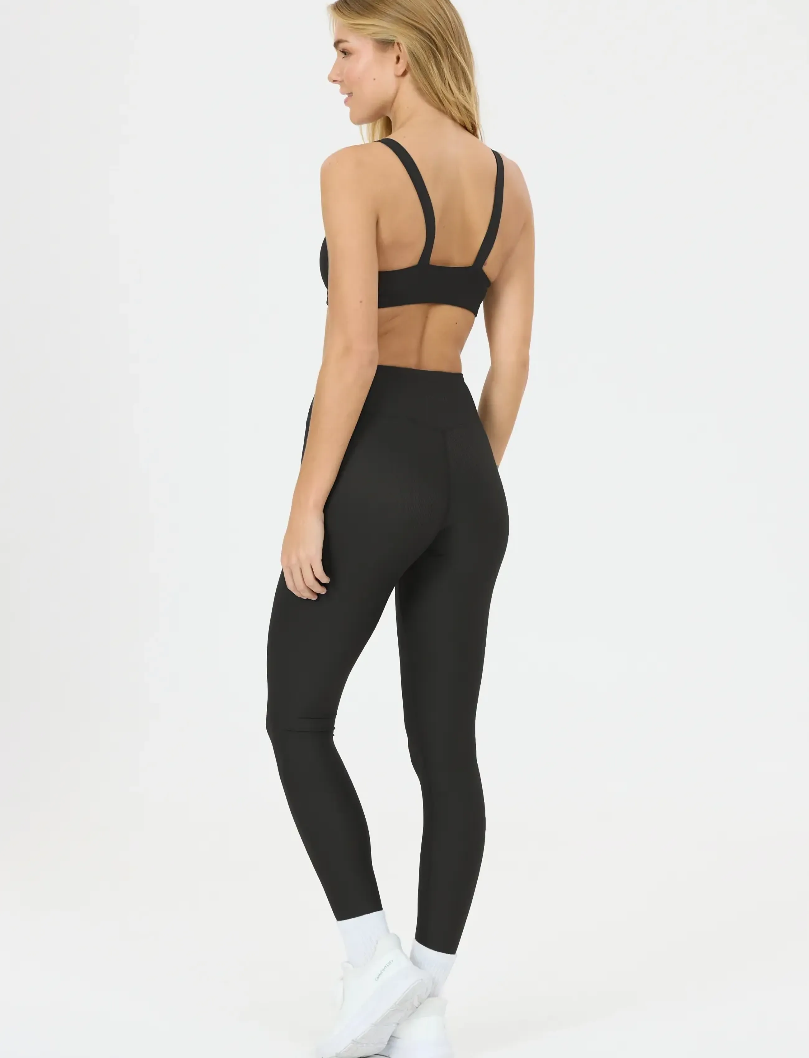 Athlecia - Colbie W Rib Sports Bra - black - 3