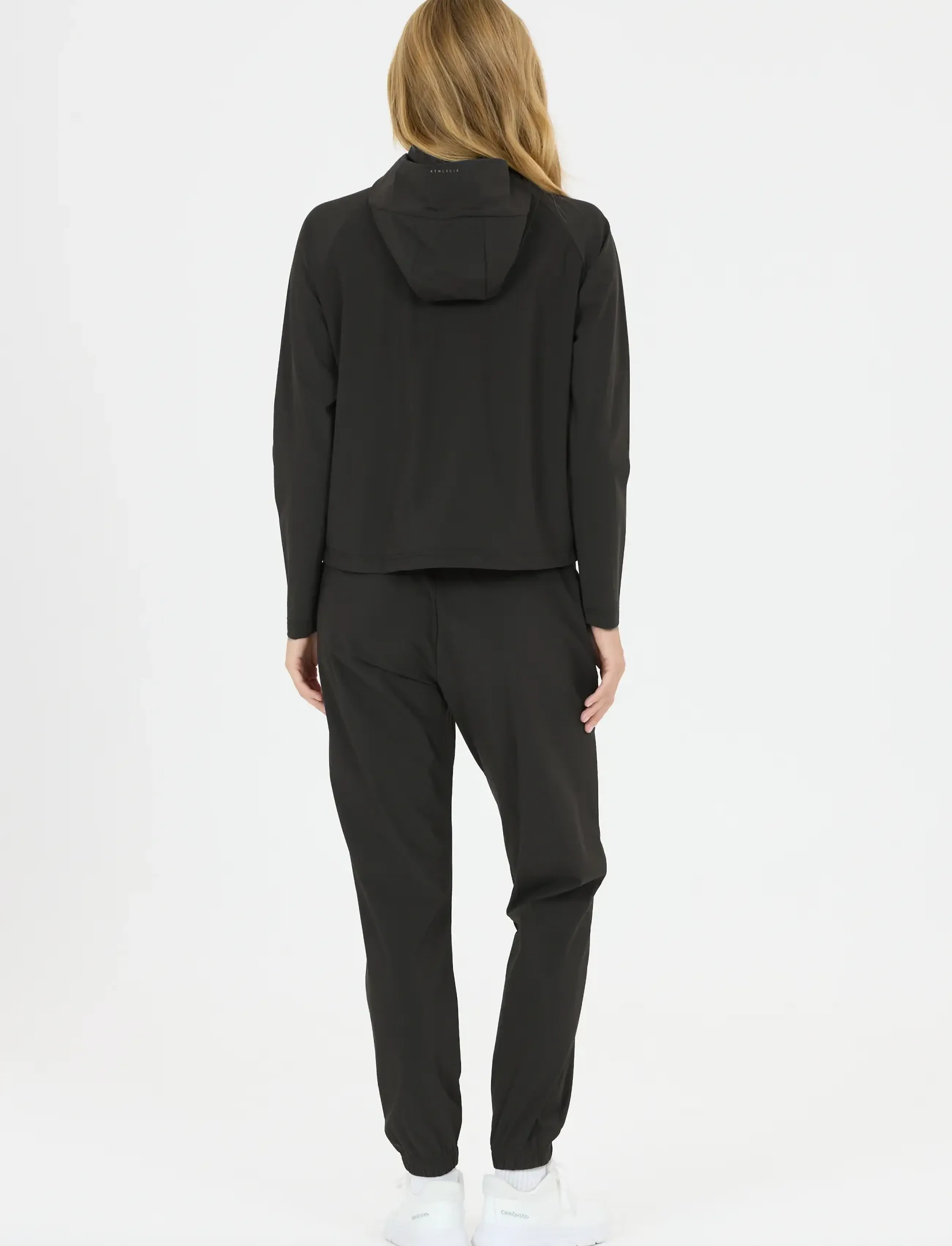 Athlecia - Amisa V2 W Stretch Hoody - huvtröjor - black - 5