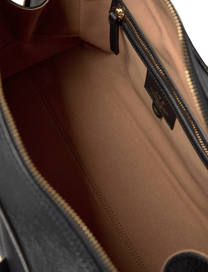 ATP Atelier - Noale Black Grained Calf - shoulder bags - black - 5