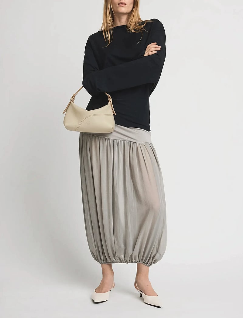 ATP Atelier - Vadena Mandorla Grained Calf - fashion trends - mandorla - 0