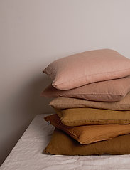 Au Maison - Cushion cover Linen Basic Washed - lägsta priserna - mustard - 4