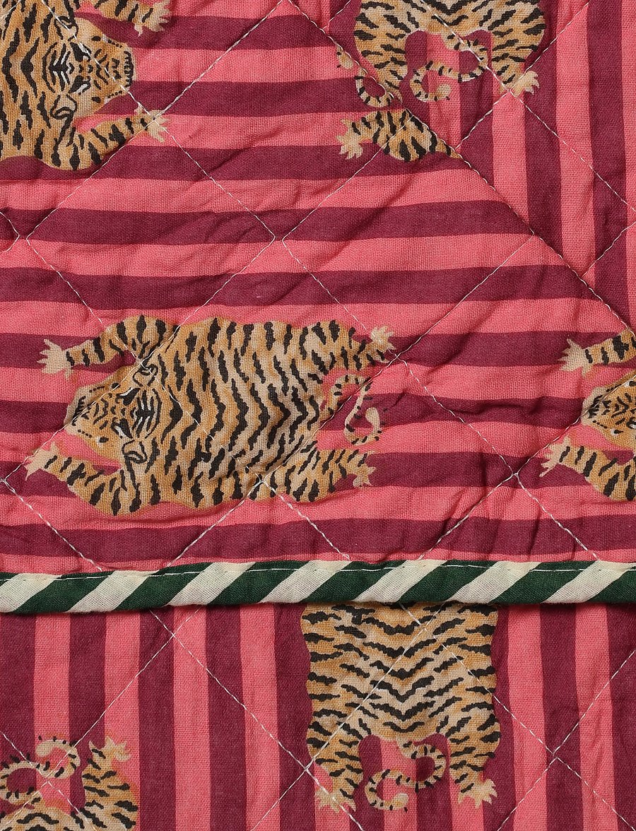Au Maison - Quilt Ethnic, big tiger-pink, 140x180 cm - pleedid - pink - 1