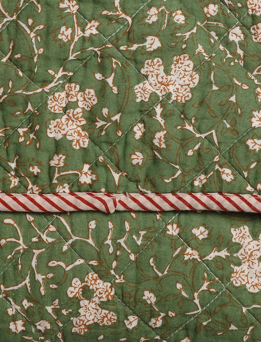 Au Maison - Quilt Ethnic, small flower-green, 140x180 cm - pleedid - flower-green - 1