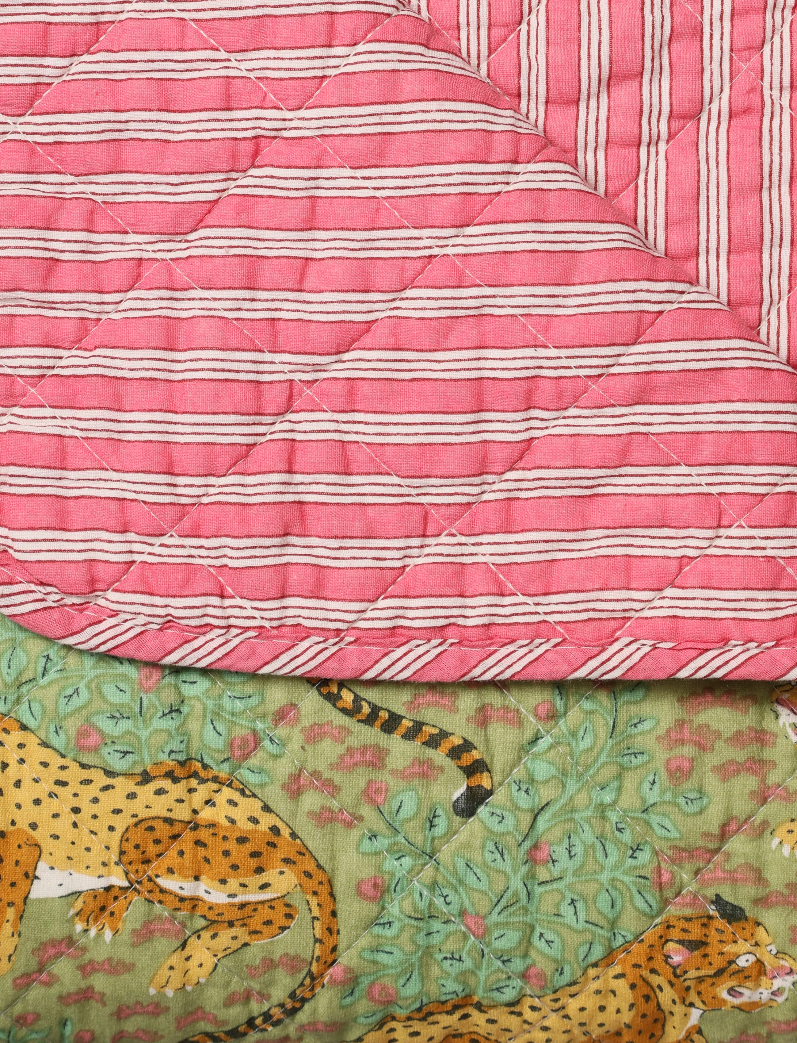 Au Maison - Quilt Ethnic, jungle-green/pink, 140x180 cm - tagesdecken - green/pink - 1