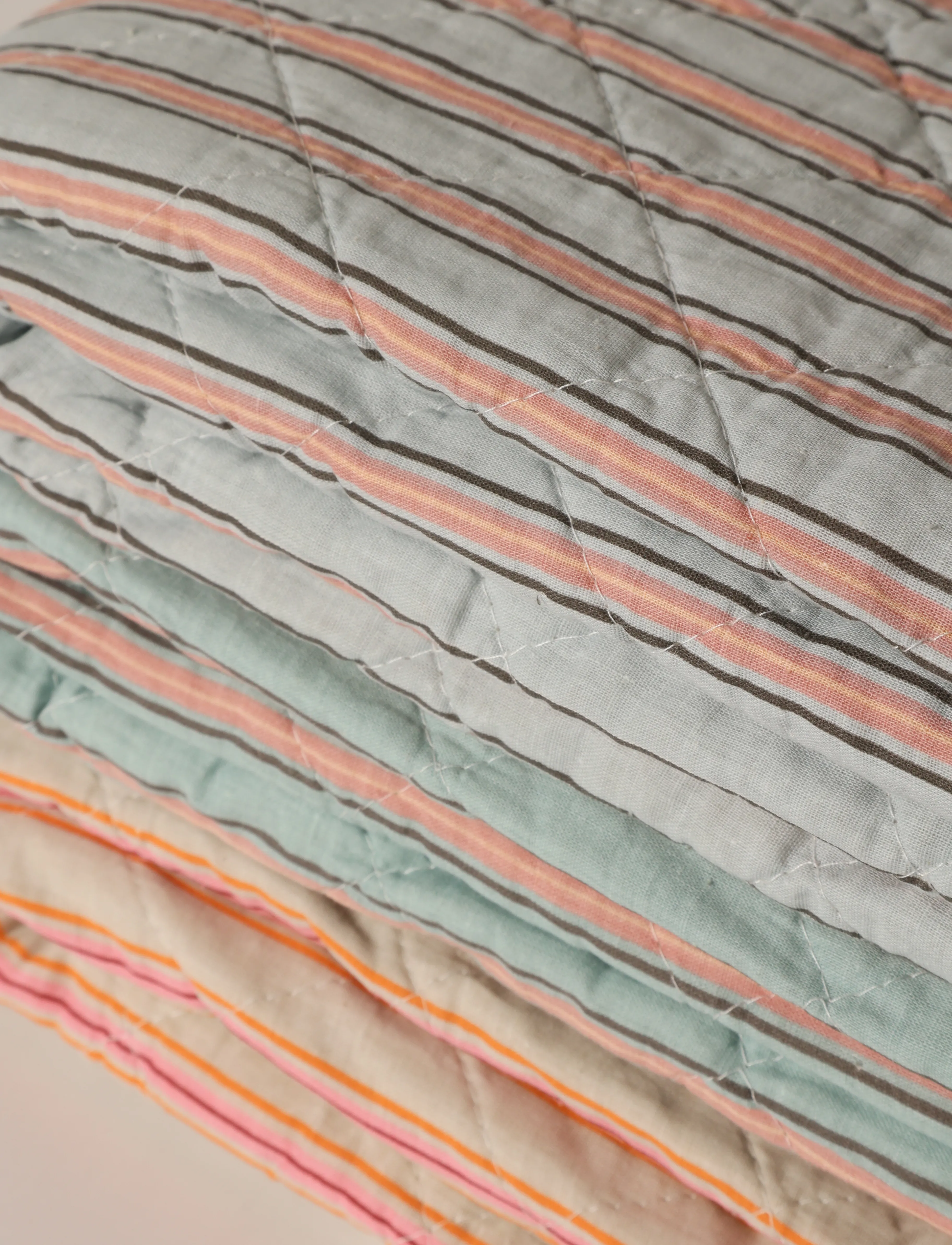 Au Maison - Ethnic Quilt - teppi og ábreiður - sand/pink - 2