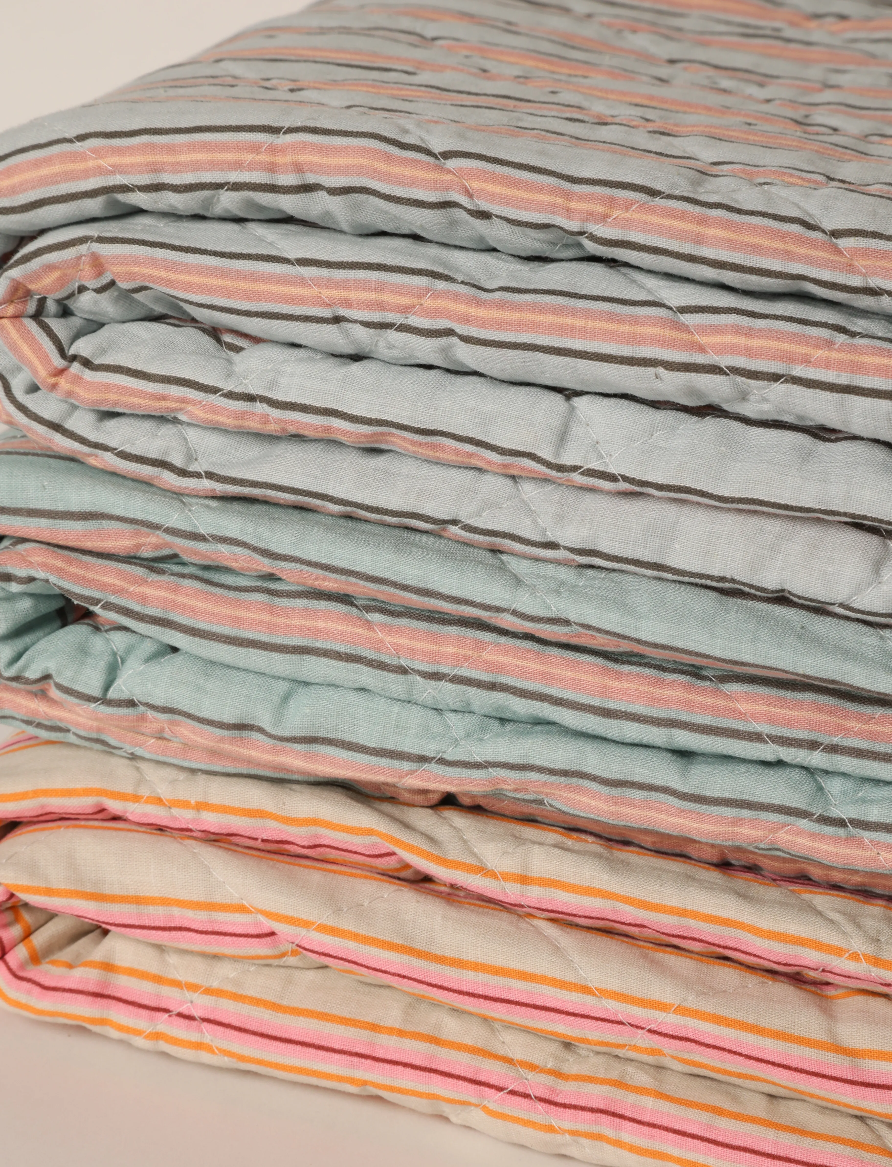 Au Maison - Ethnic Quilt - teppi og ábreiður - sand/pink - 3