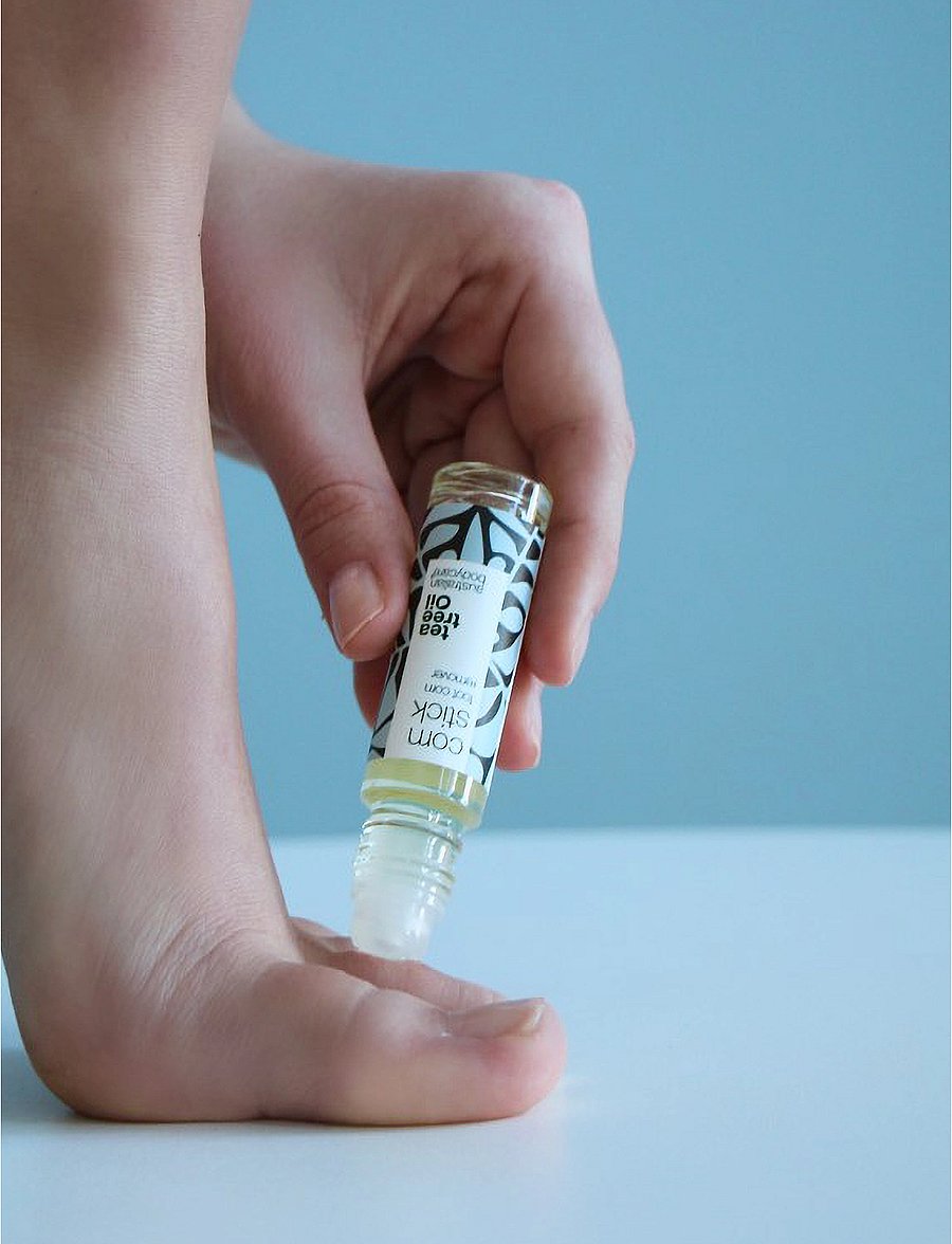 Australian Bodycare - Corns & calluses kit - 3 steps to soft smooth feet - giftset - tea tree oil - 3