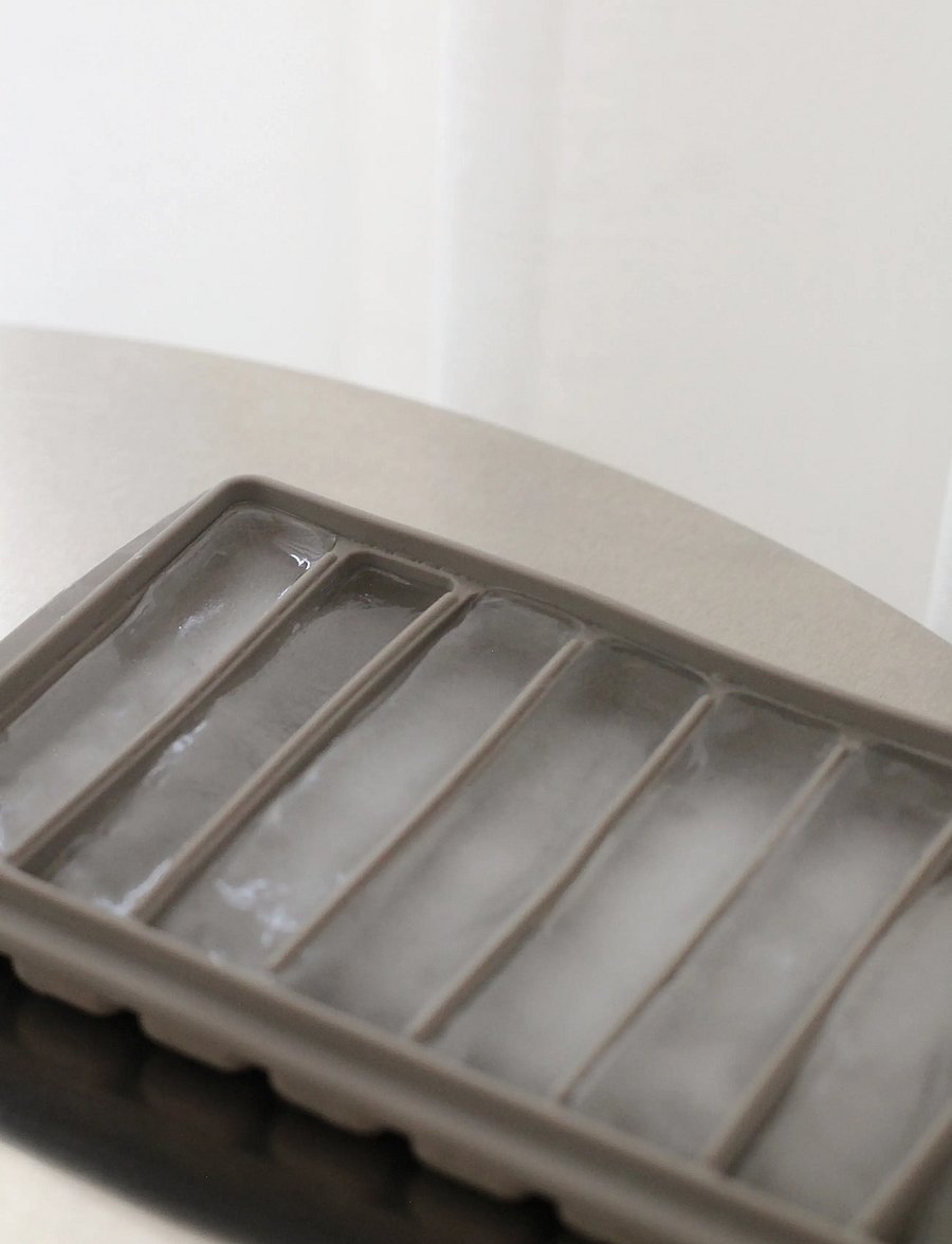 AYA&IDA - Ice Cube Tray - jääkuubikuvormid - driftwood - 3