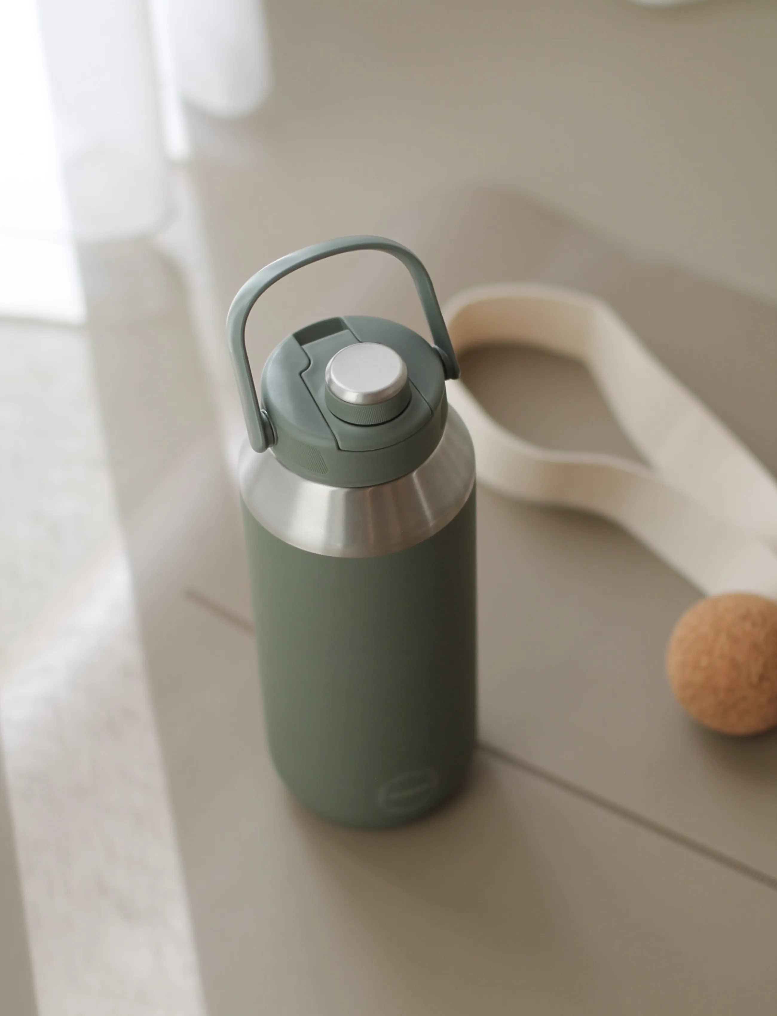 AYA&IDA - Sports Bottle - tropical green - 2