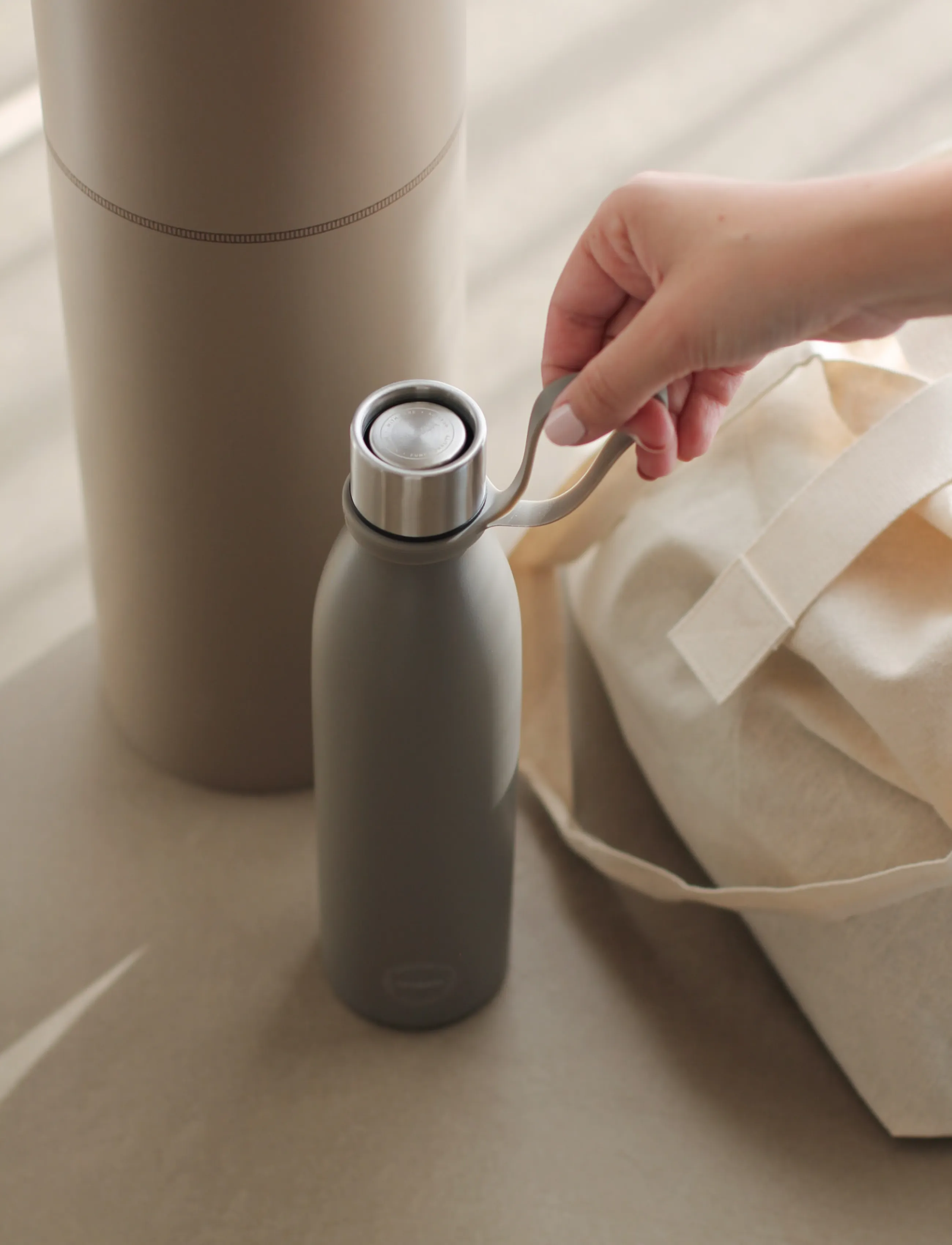 AYA&IDA Bottle Handle, One Size, Kitchen, Beige - Water Bottles, Kinder