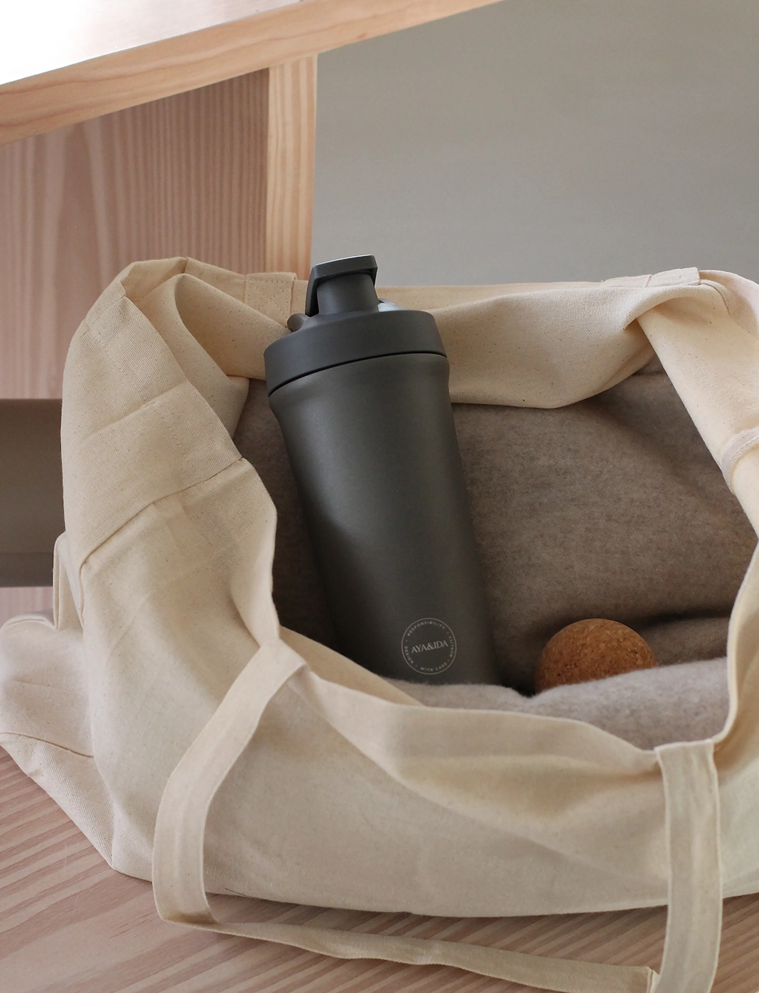 AYA&IDA Shaker Bottle, 750 ml, Kitchen, Grau - Water Bottles, Kinder