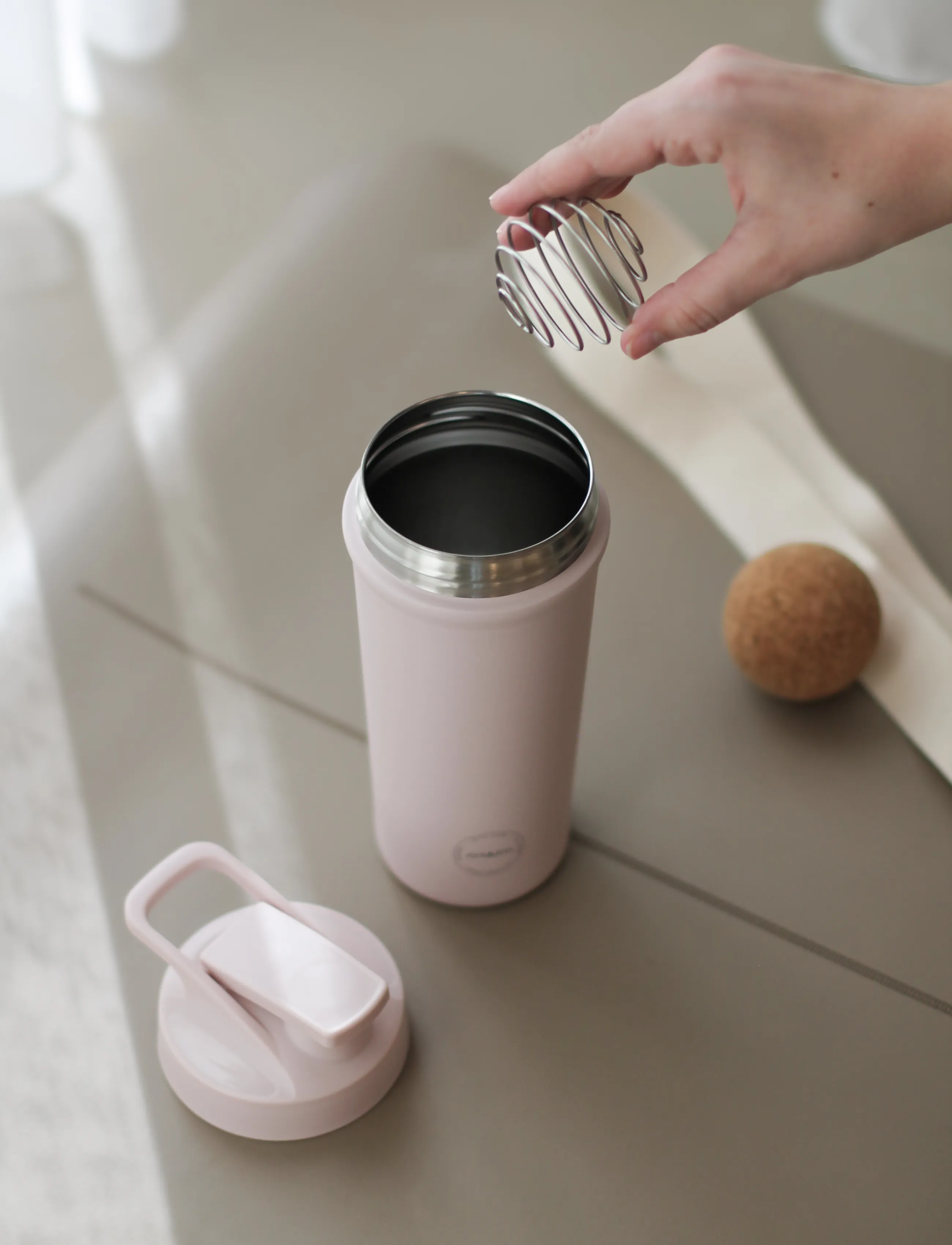 AYA&IDA Shaker Bottle, 750 ml, Kitchen, Rosa - Water Bottles, Kinder