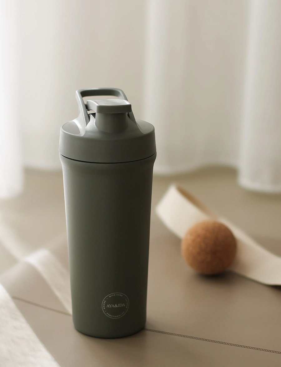 AYA&IDA - Shaker Bottle - vattenflaskor & termosar - tropical green - 0